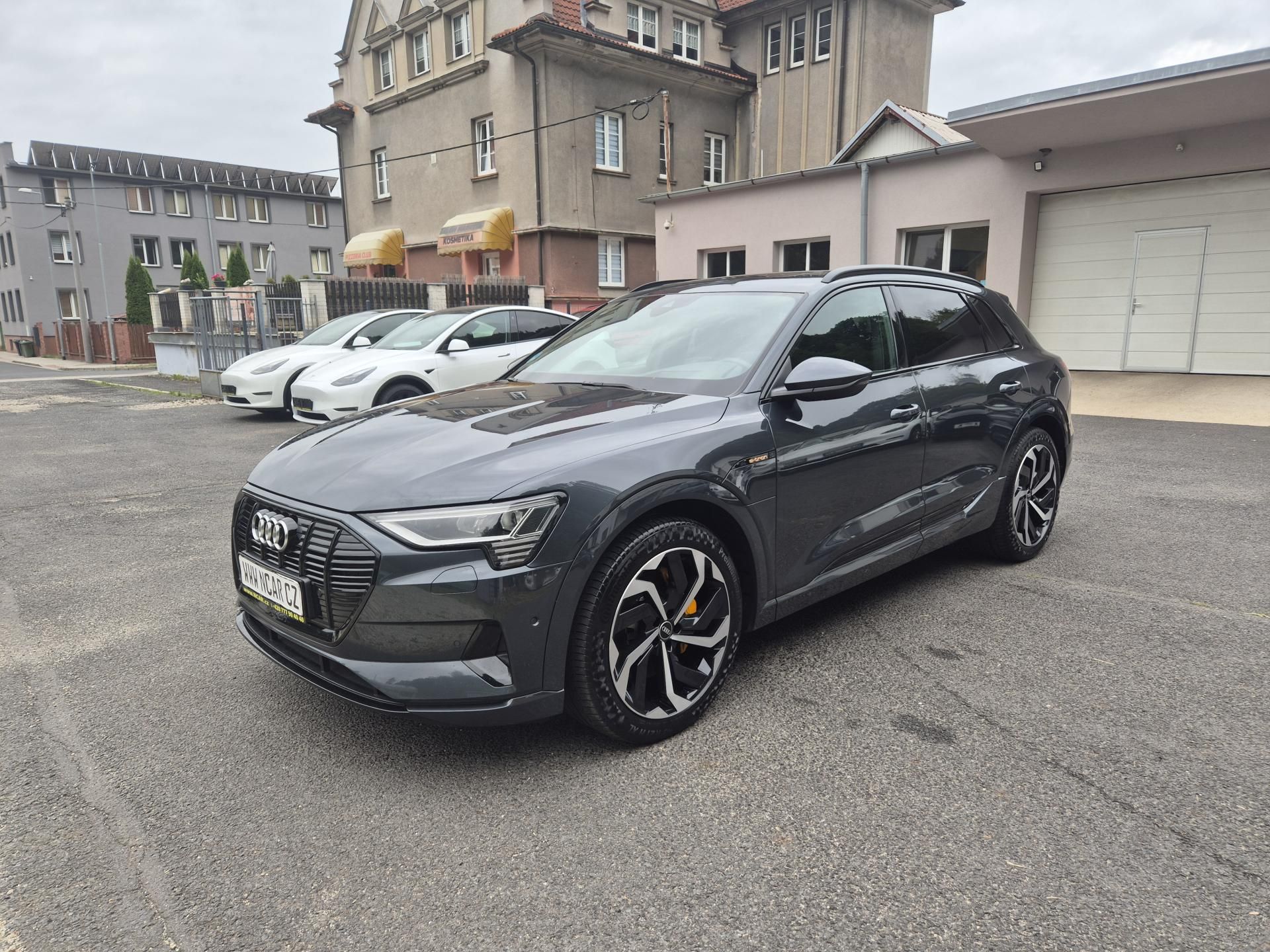Audi e-tron, 55 QUATTRO 300kw 21ALU - fotka 2