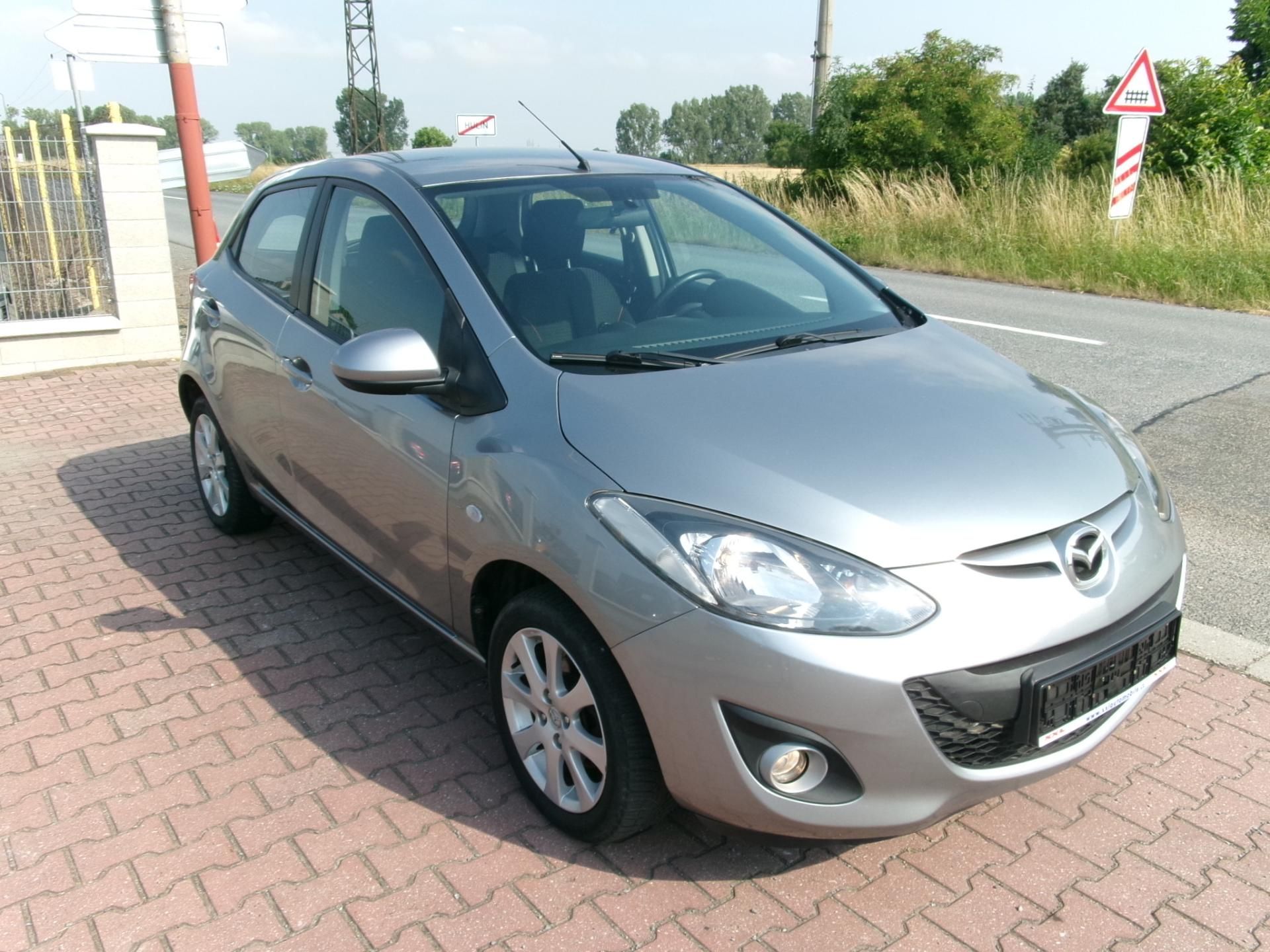 Mazda 2, 1,3i KLIMA ALU VÝHŘEV - fotka 4