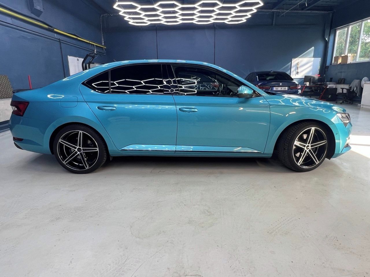 Škoda Superb, 2.0 TDI 140kW, facelift L&K - fotka 3