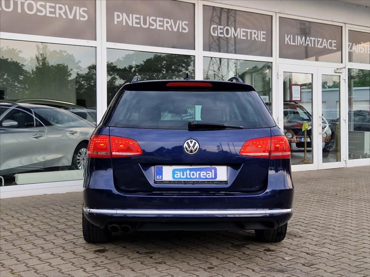 Volkswagen Passat, 2,0 TDi 103kW KAMERA NAVI +ZIM - fotka 4