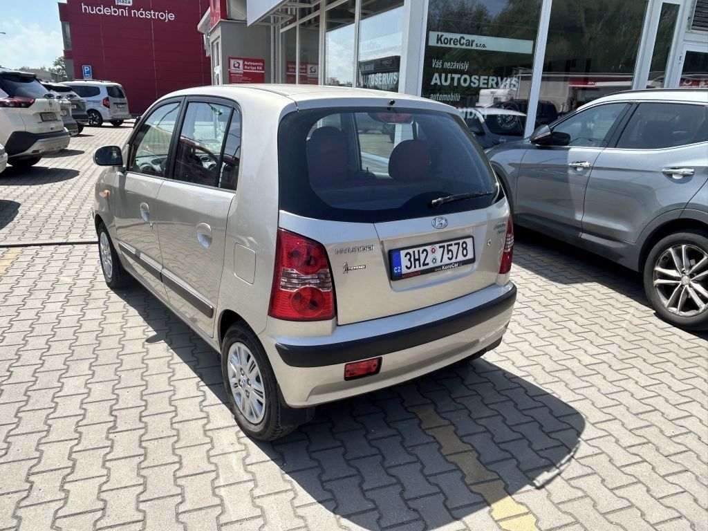 Hyundai Atos, 1.1i 46kW 1. Maj. ČR - fotka 3