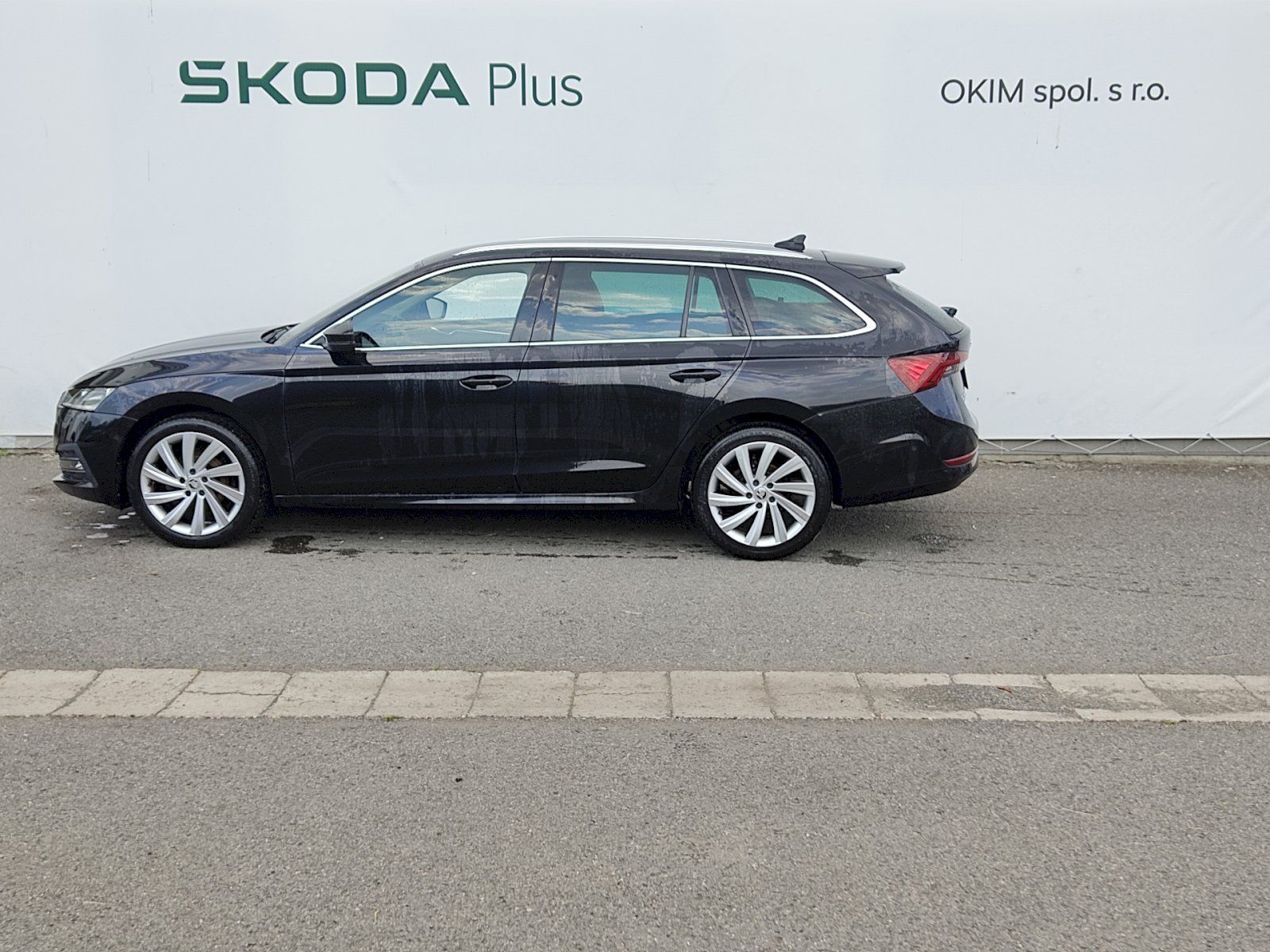 Škoda Octavia, Combi Style Plus  2,0 Tdi 110 - fotka 3
