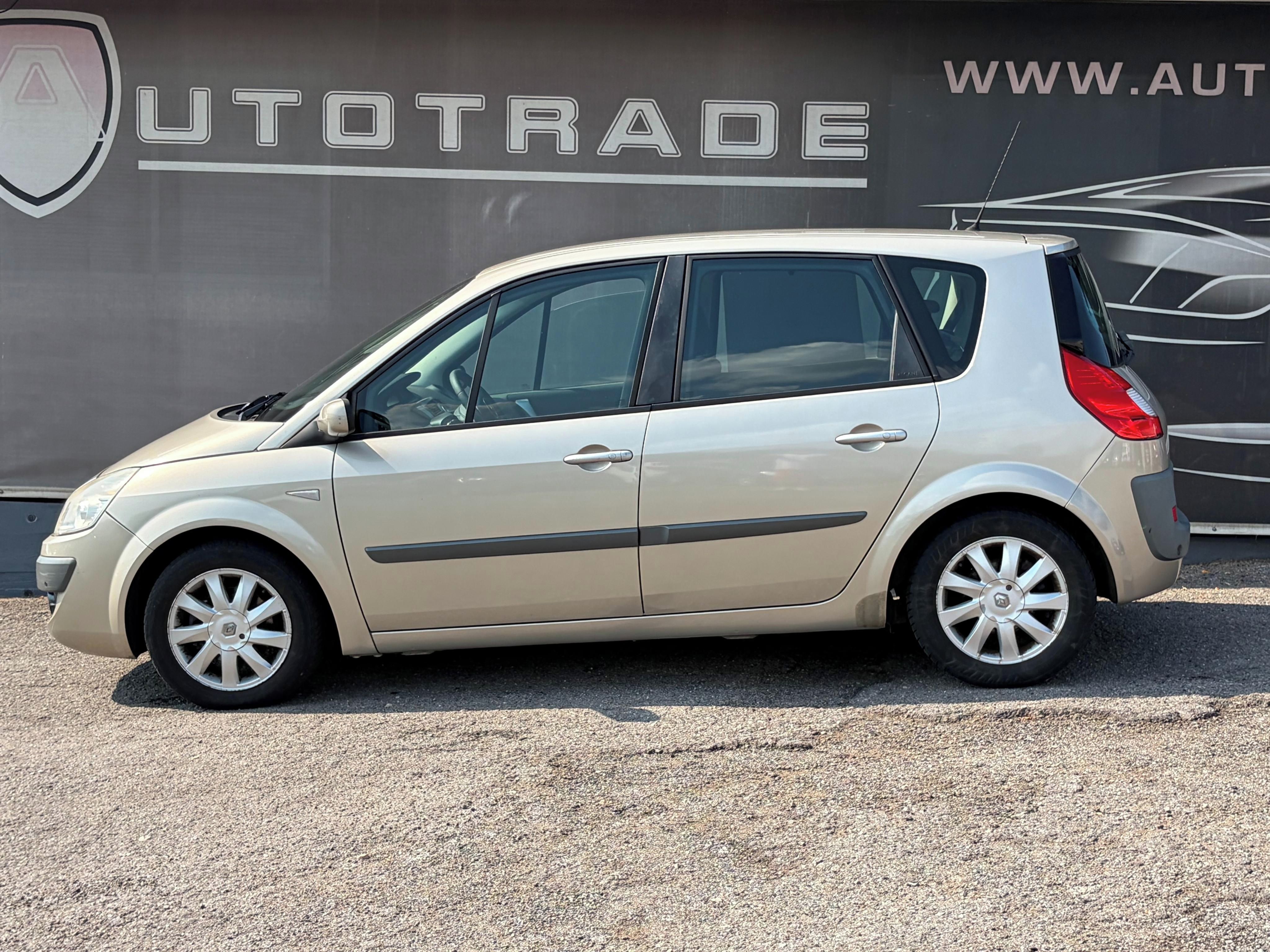 Renault Scénic, 1.6i 16V 82kW, Po Servisu - fotka 2