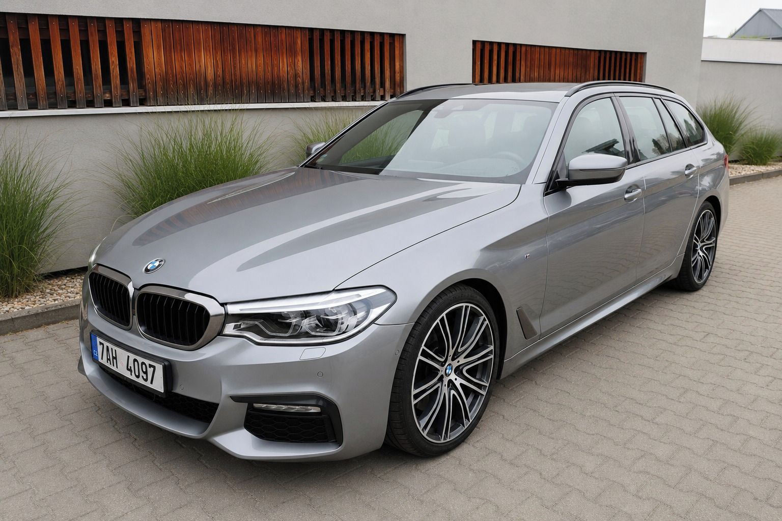BMW Řada 5, M550d x-Drive B&W LASER PANO