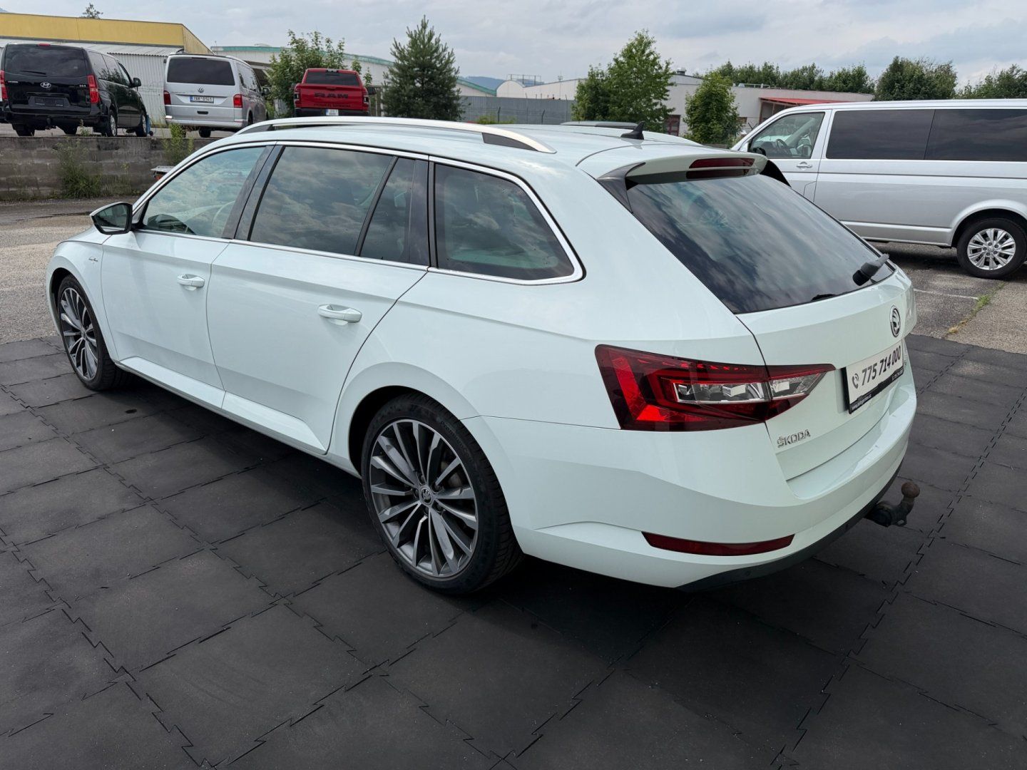 Škoda Superb, 2.0TDi 140kW L&K ACC, DCC, TZ - fotka 5