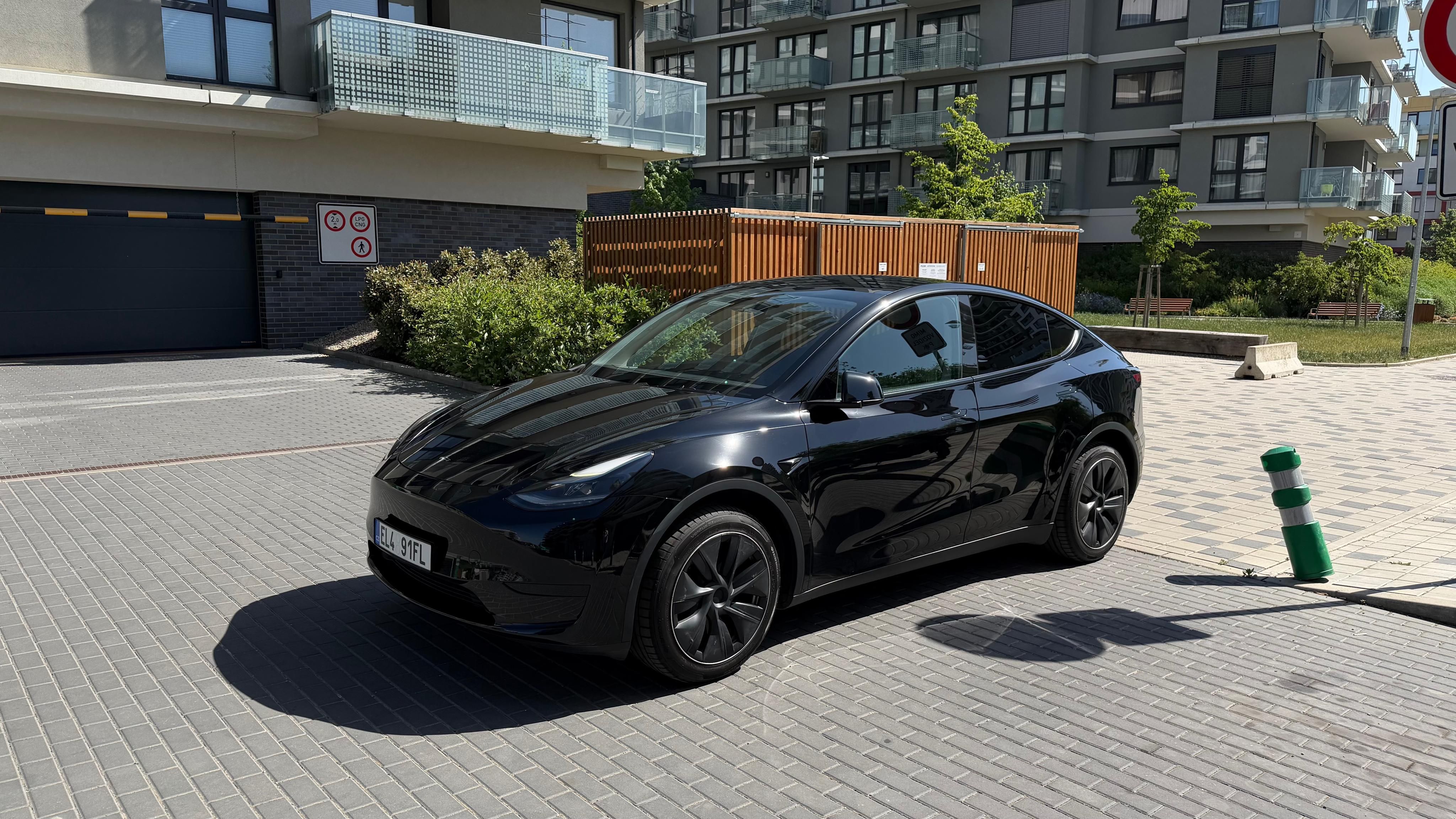 Tesla Model Y, RWD | LFP | HW4 | - fotka 2