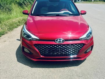 Hyundai i20 1.4 - Benzin