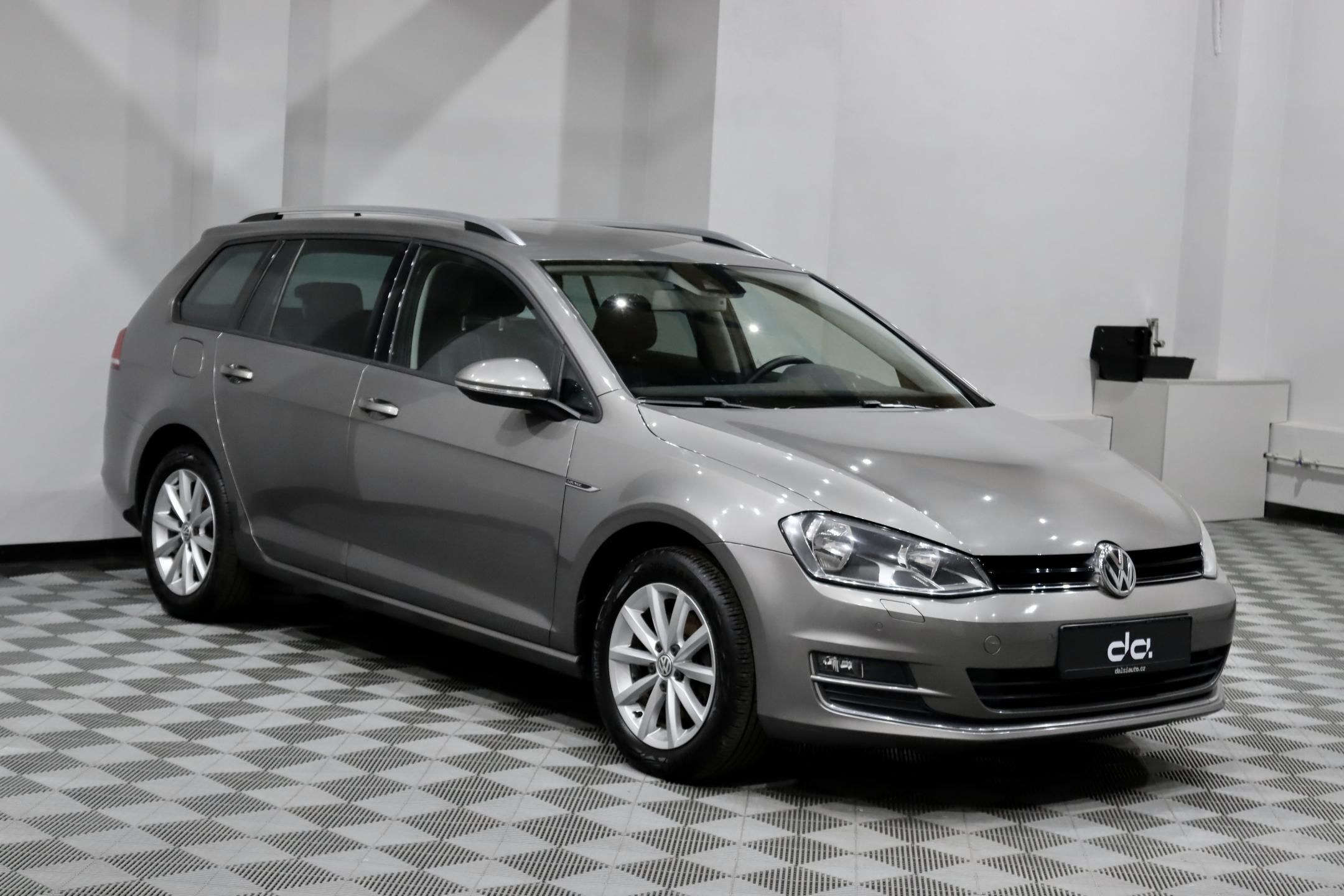 Volkswagen Golf, 7 Variant 1.4 TSI 92 kW - fotka 2