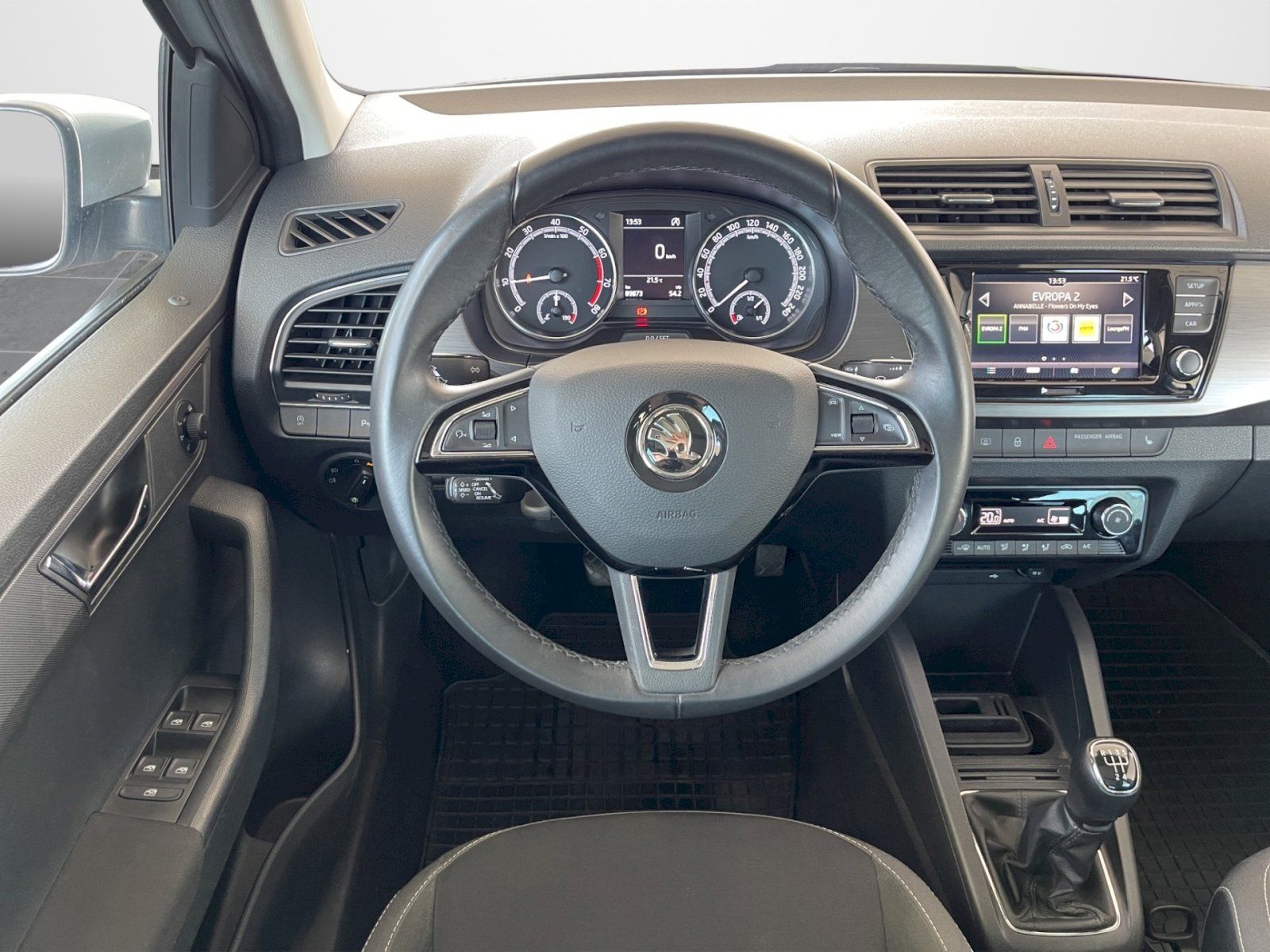 Škoda Fabia, 1.0 TSI 70kW Style Plus combi - fotka 6
