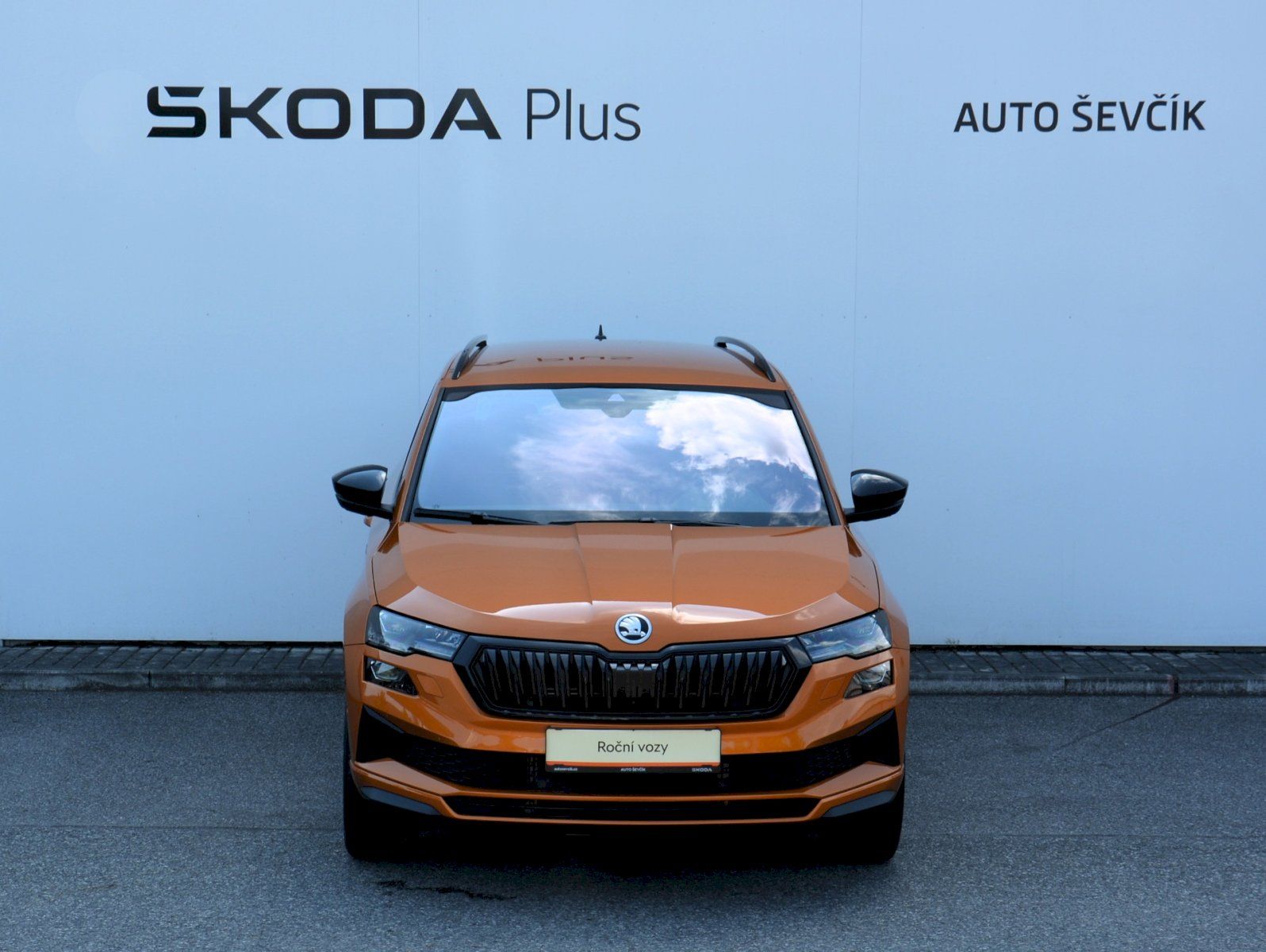 Škoda Karoq, 2.0 TSI 140 KW 4x4 SportLINE D - fotka 4