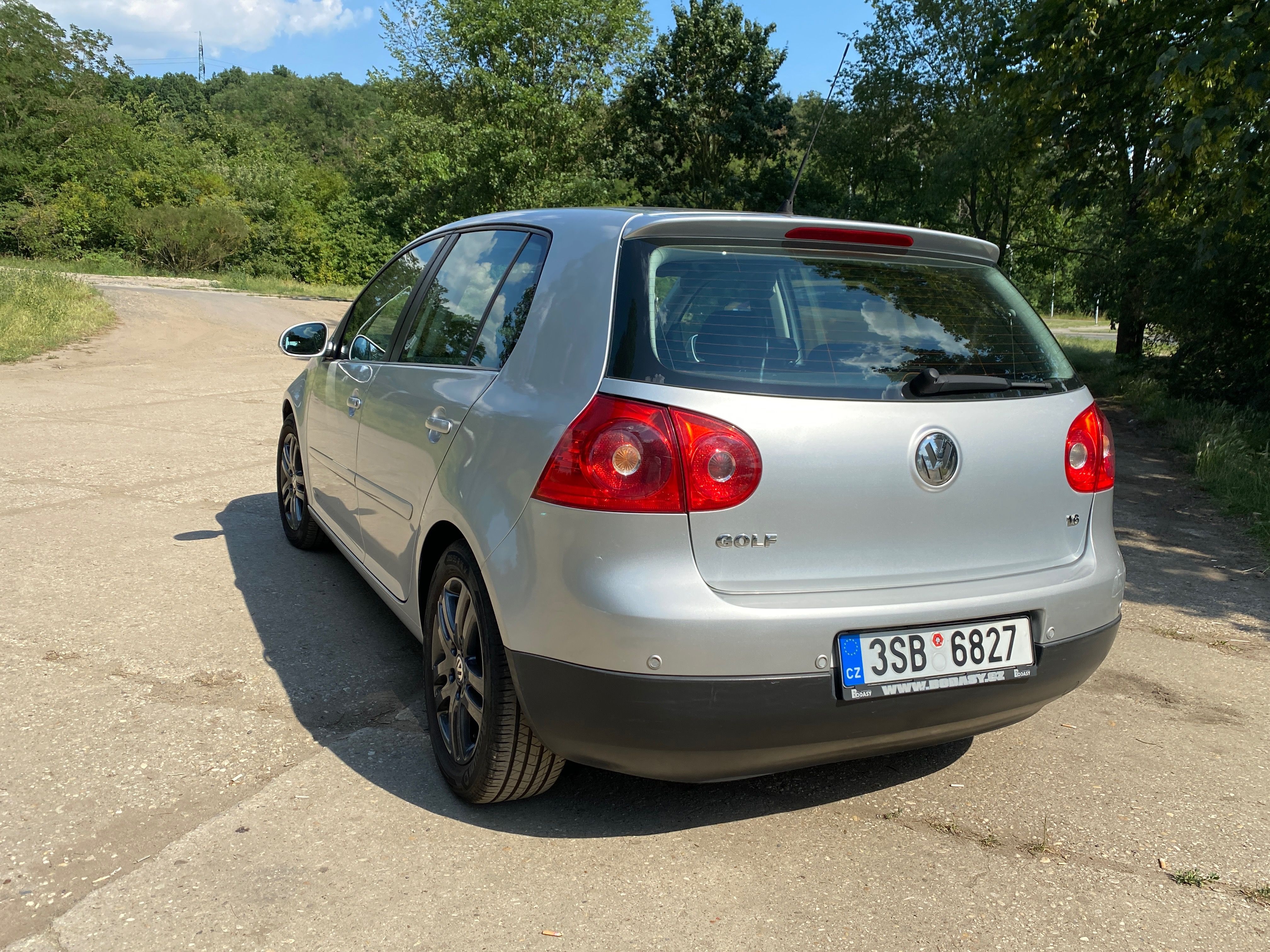 Volkswagen Golf, 1.6 benzín - bez koroze - fotka 4