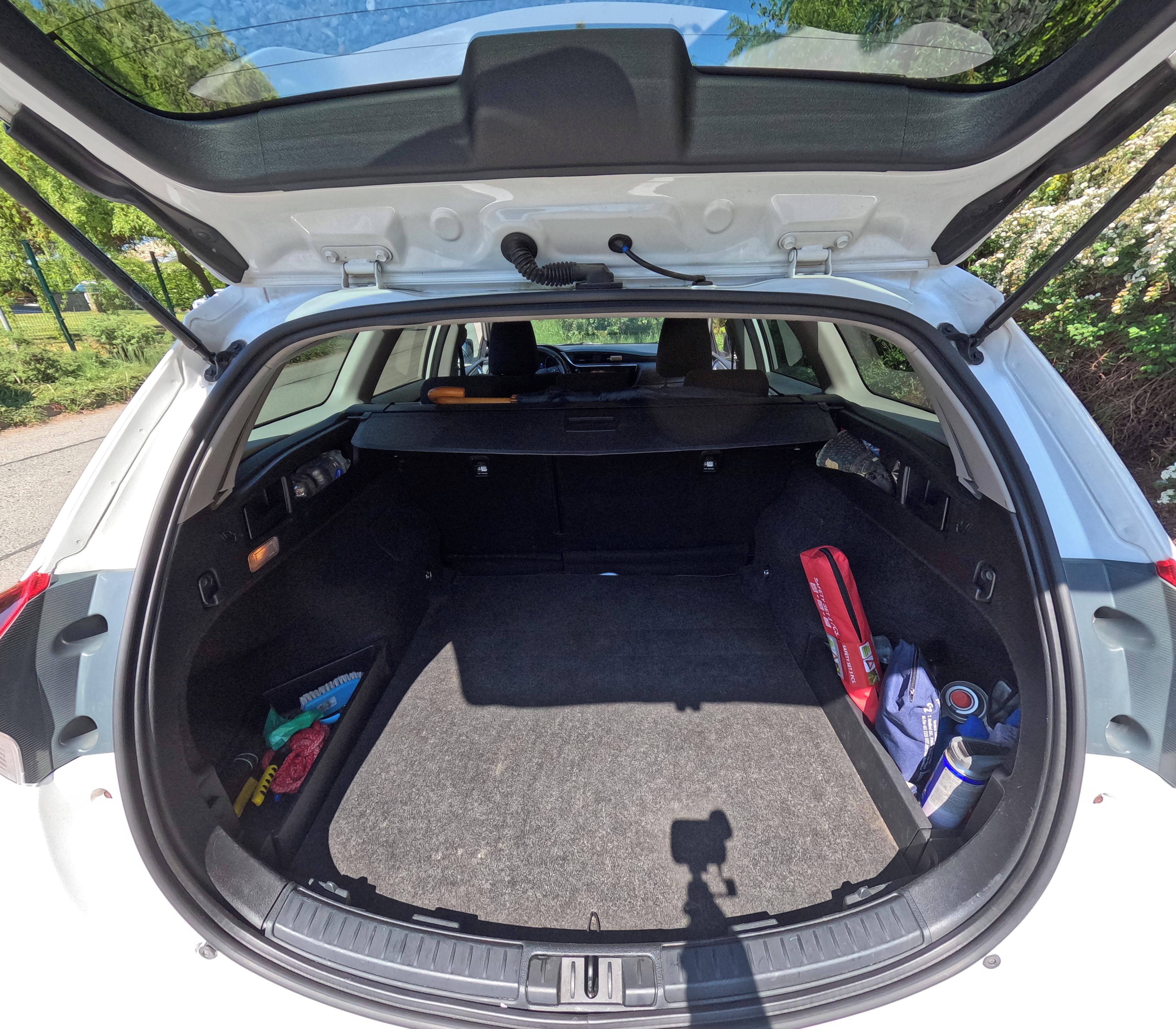Toyota Auris, 1.6 BA - fotka 4