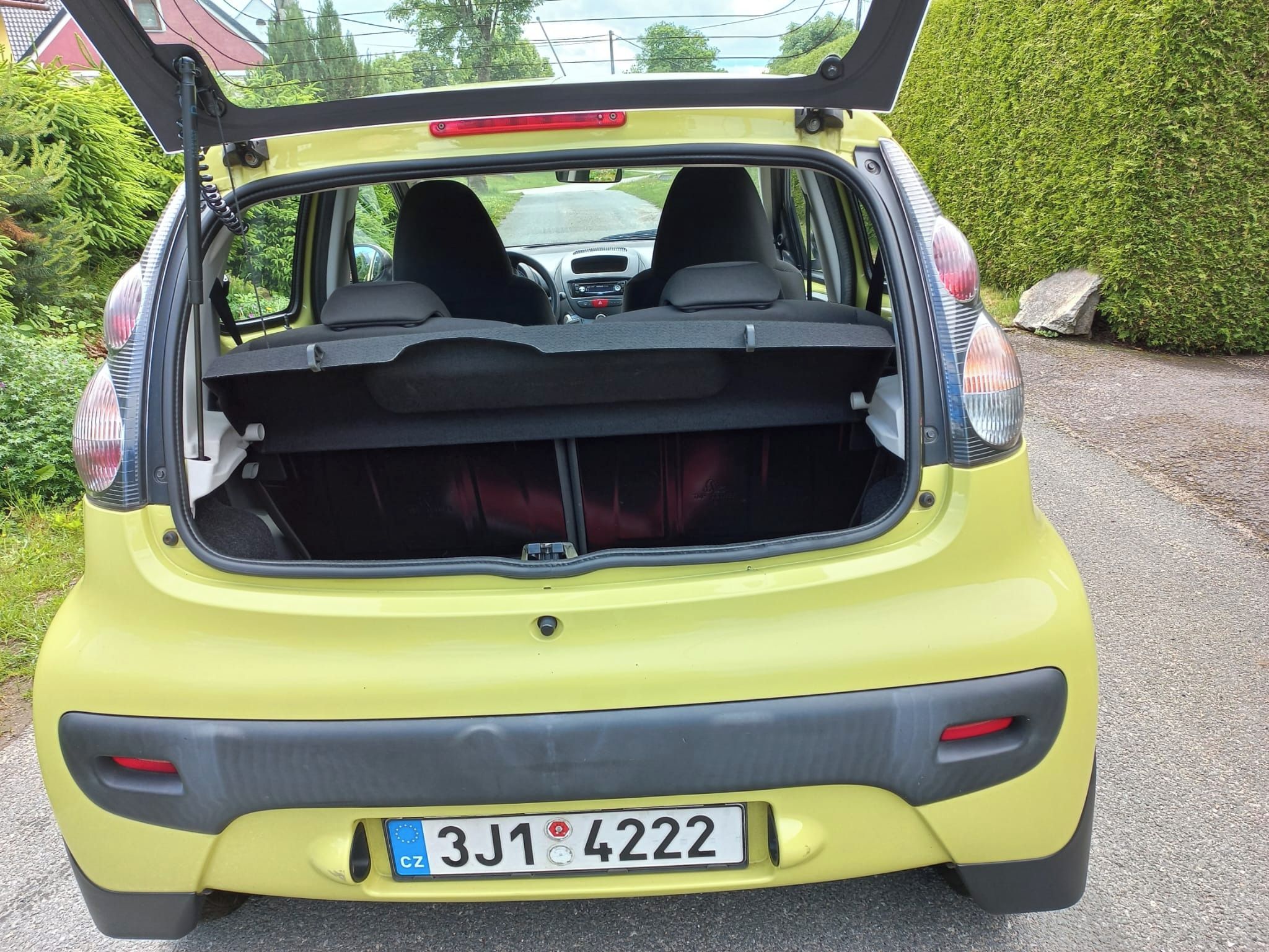 Citroën C1, Prodám Citroen C1 5D SX - fotka 4