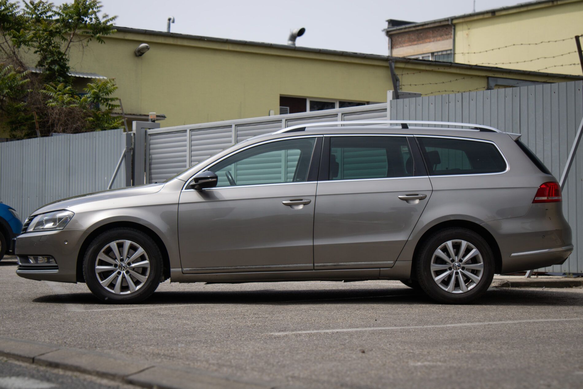 Volkswagen Passat Variant - fotka 2