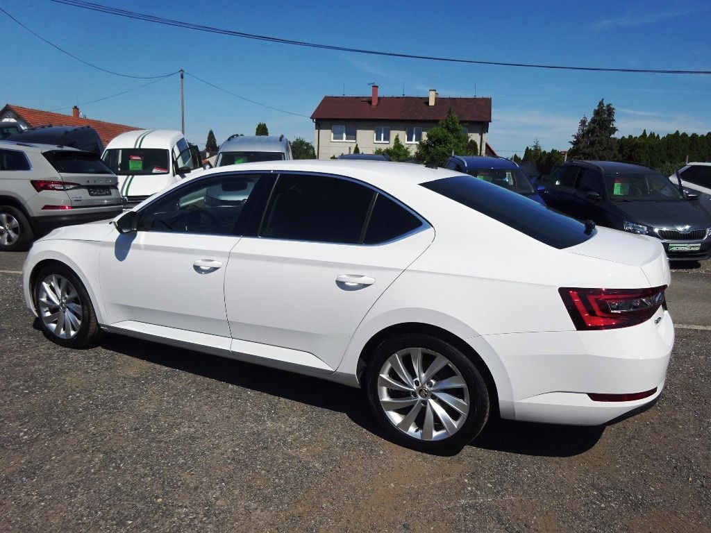 Škoda Superb, III Style 1,8TSI - 1.Maj. - ČR - fotka 6