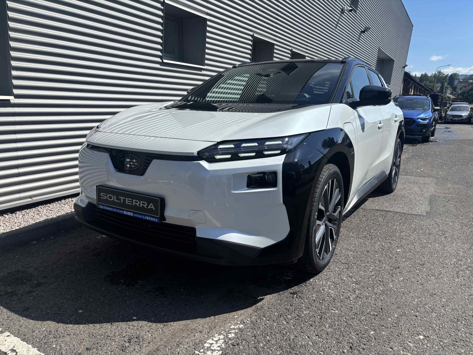 Subaru Solterra, Touring 73 kWh AWD 252 kW - fotka 2