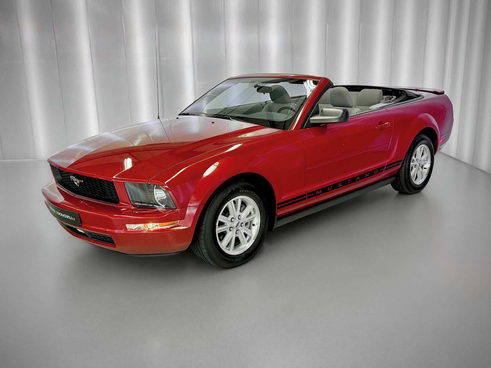Ford Mustang, 4.0 V6 154 kW AT CABRIO, KLIMA