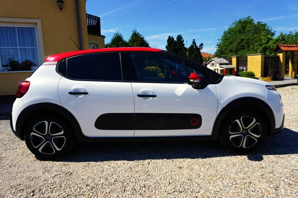 Citroën C3, SHINE 1,2 PT 60 kW - fotka 3
