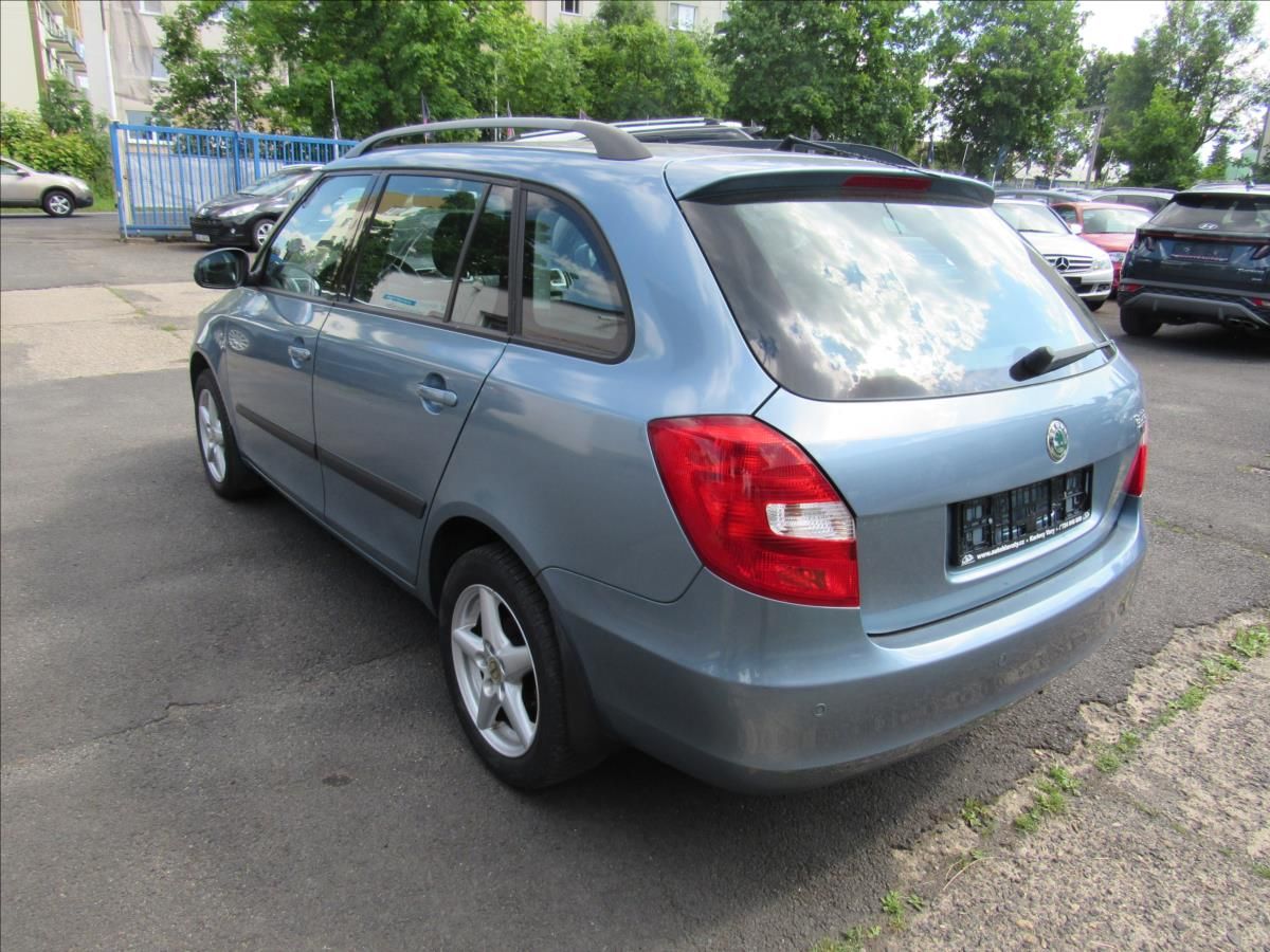 Škoda Fabia, 1,9 TDi 77kW Combi Sport - fotka 4