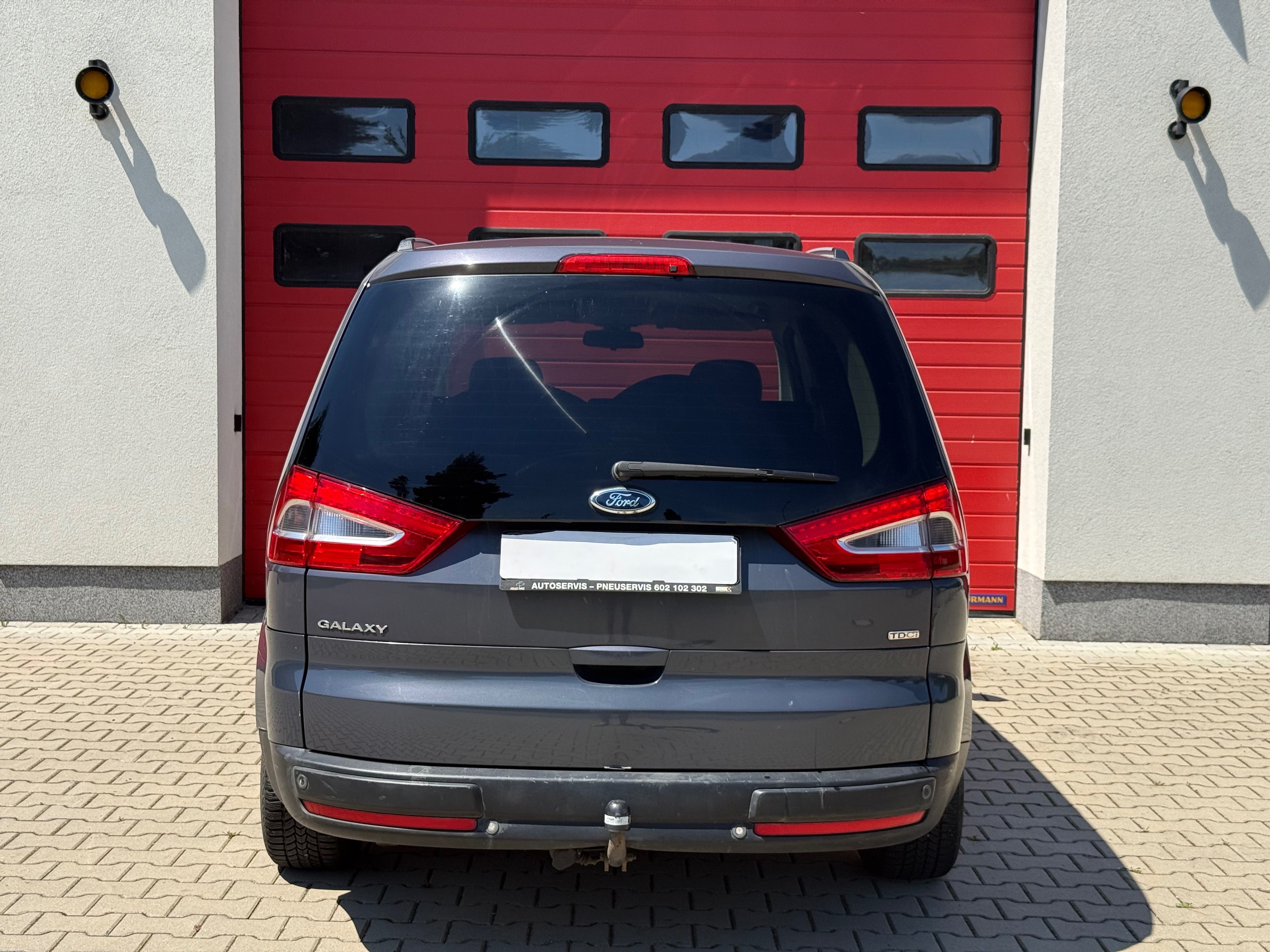 Ford Galaxy, 1.9 Tdi 7 místná verze - fotka 5