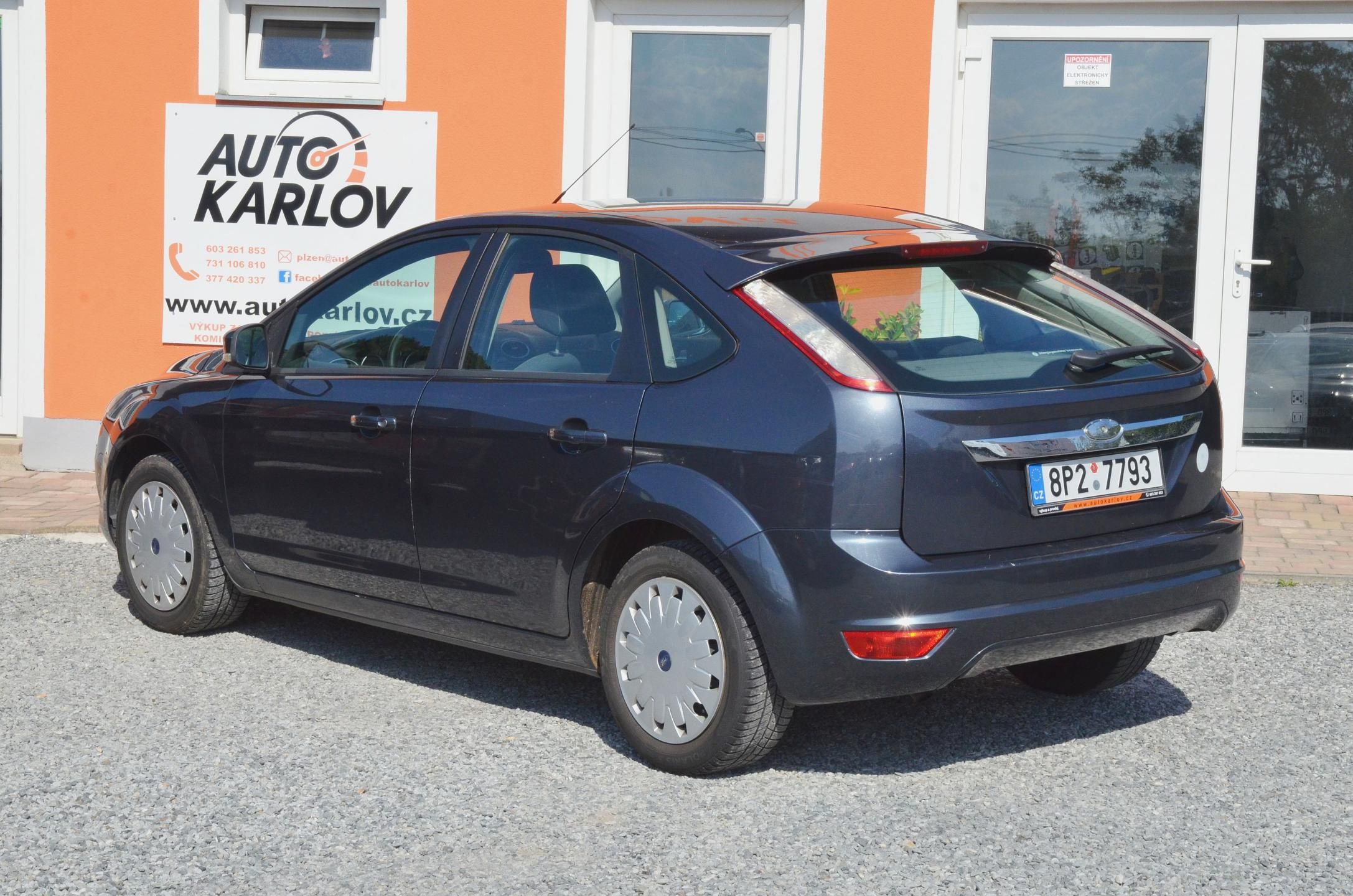 Ford Focus, 1.6i 16V 74kW TITANIUM 2x kola - fotka 4