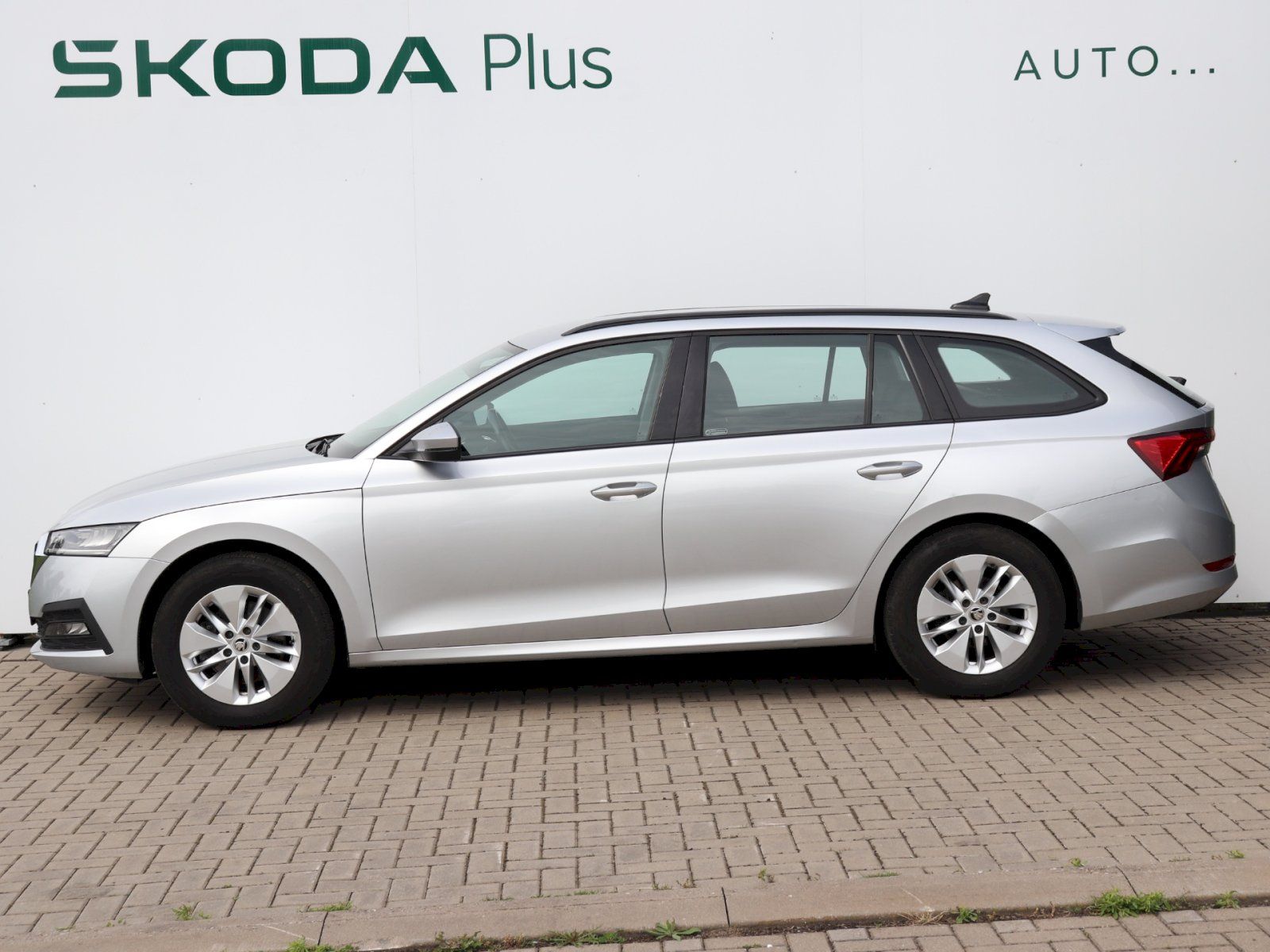 Škoda Octavia, Octavia Combi Ambition 2.0 TDI - fotka 3