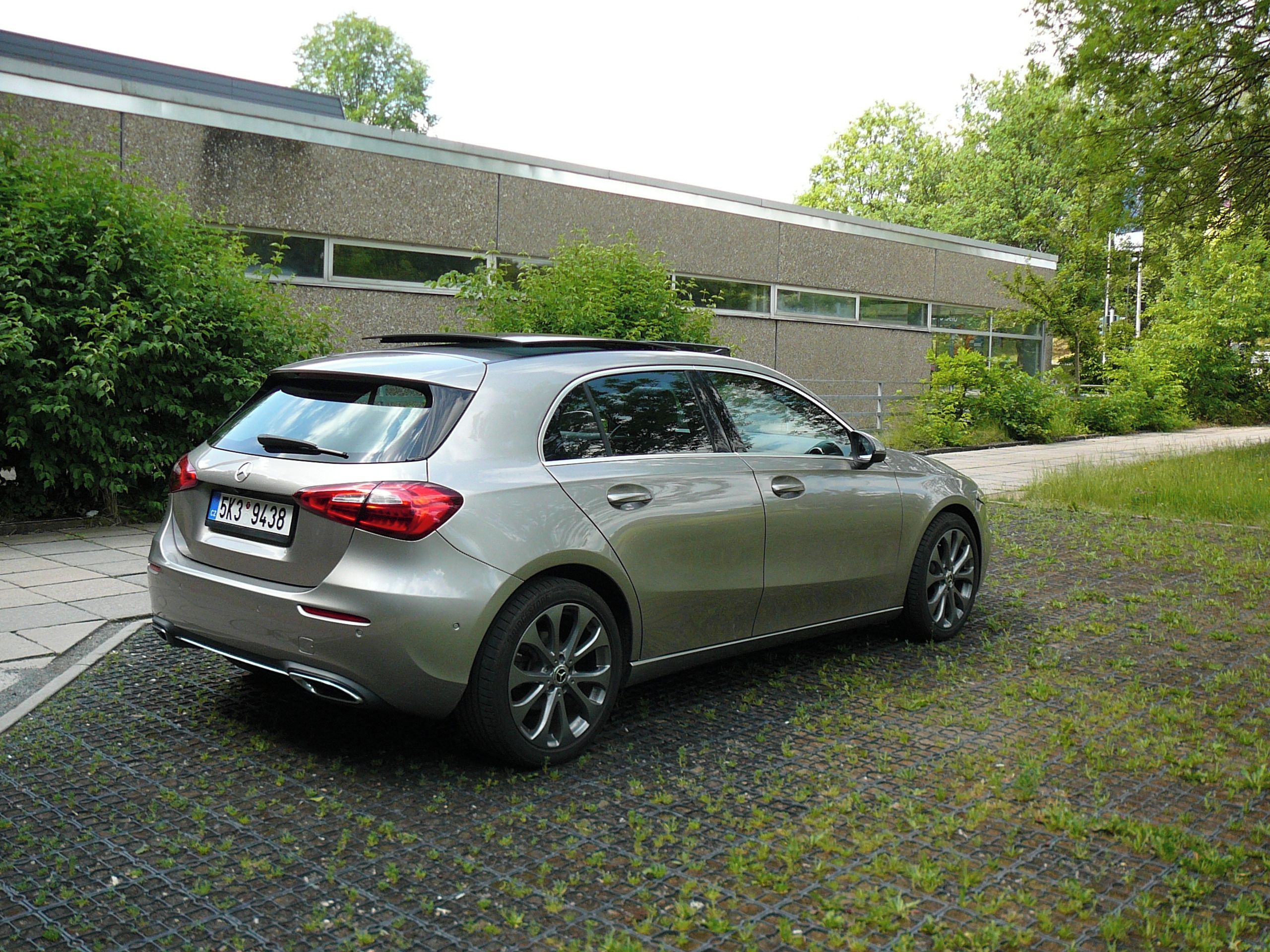 Mercedes-Benz Třídy A, 61tis.km - fotka 5