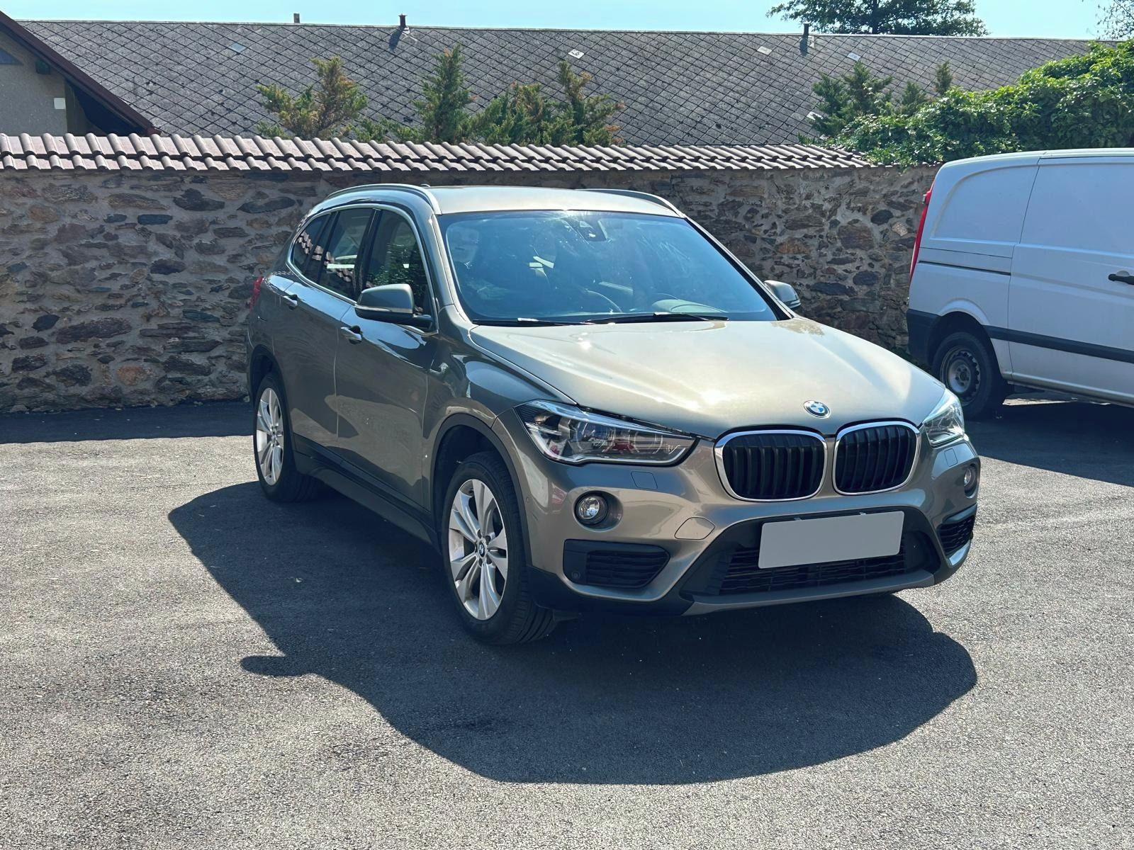 BMW X1, 2.0D, XDrive 18d automat 4x - fotka 3
