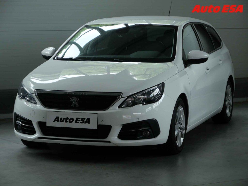 Peugeot 308, 1.2 T,ČR - fotka 3