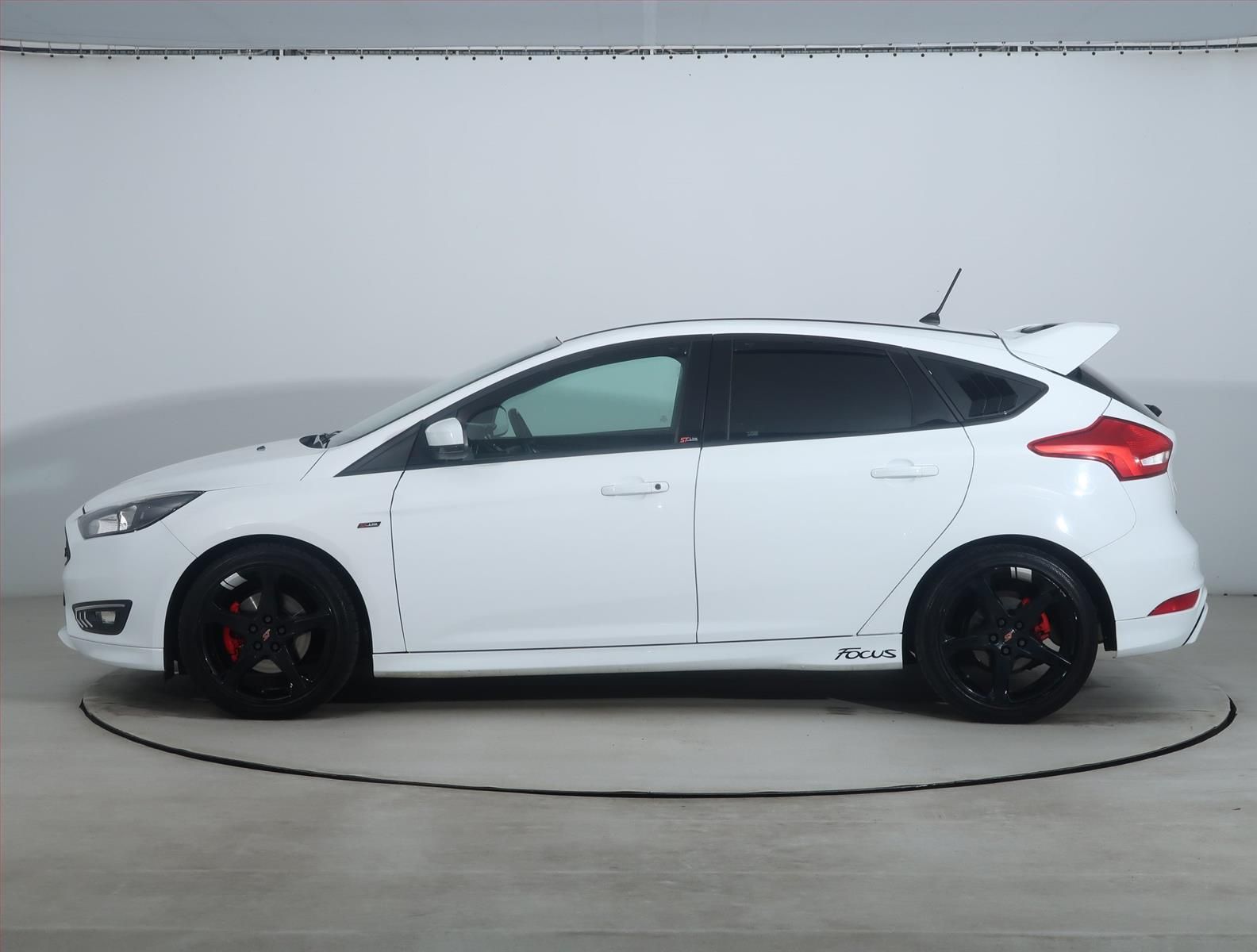 Ford Focus, 1.5 EcoBoost - fotka 3