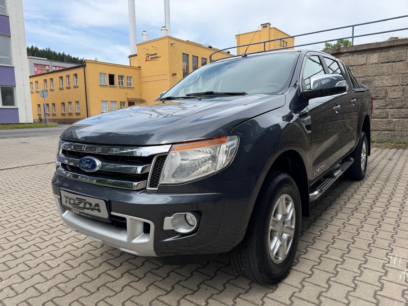 Ford Ranger, 3,2 TDCI 4x4 / manuál /