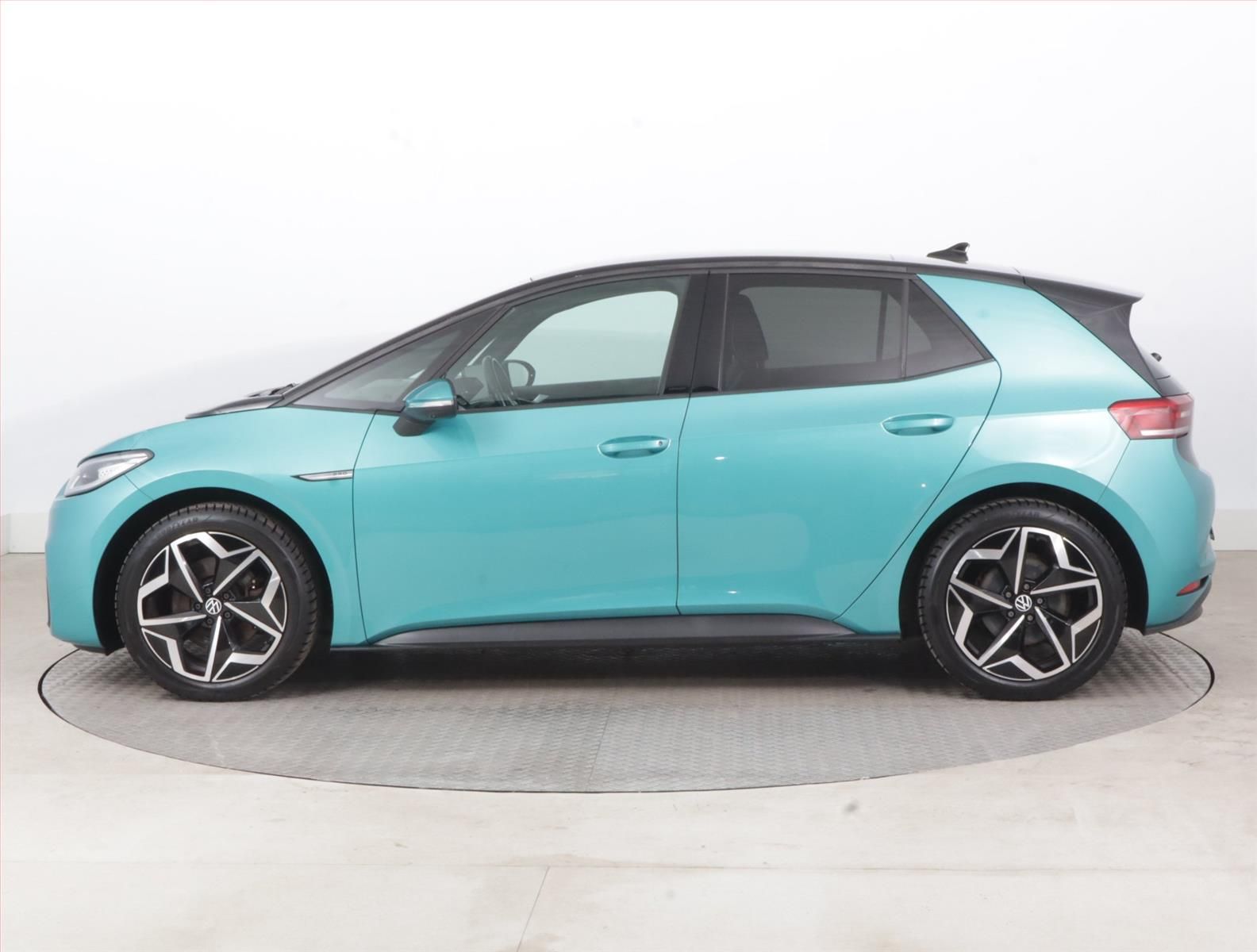 Volkswagen ID.3, Pro Perf. (62 kWh), SoH 92% - fotka 3