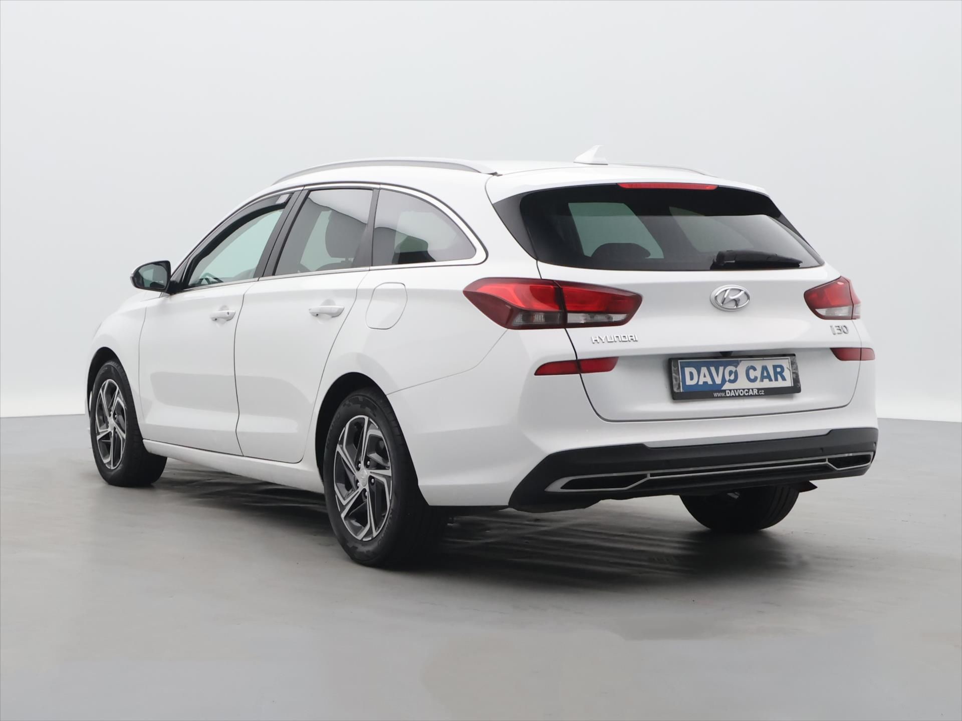 Hyundai i30, 1,6 CRDi 85kW Style Aut. CZ - fotka 5