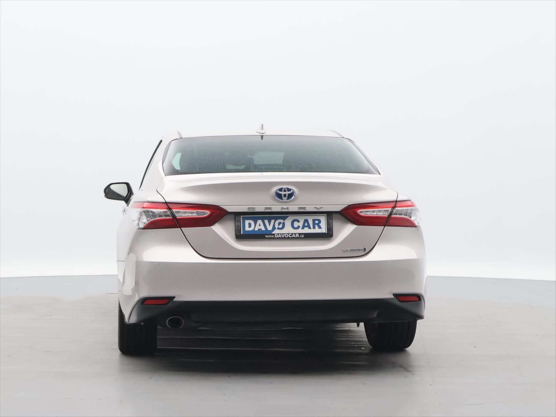 Toyota Camry, 2.5 Hybrid 131kW Executive CZ - fotka 6