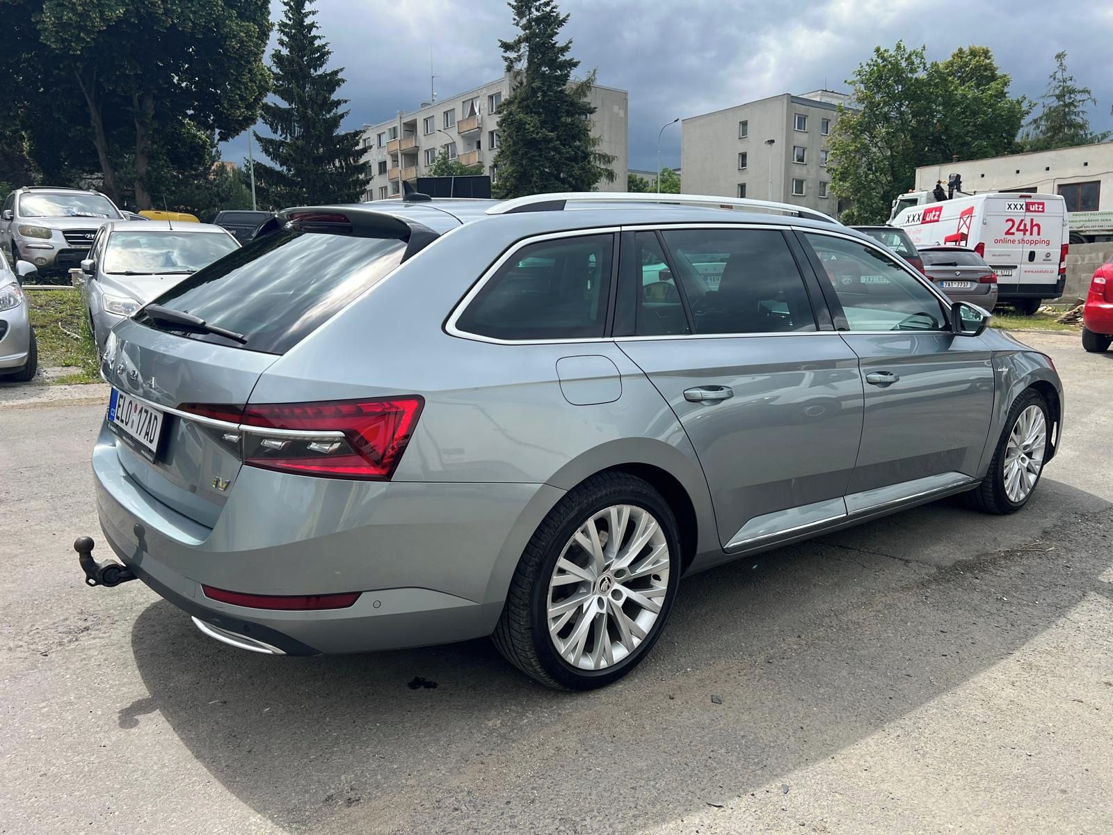 Škoda Superb, iV L&K 1.4 115 kW hybrid - fotka 5