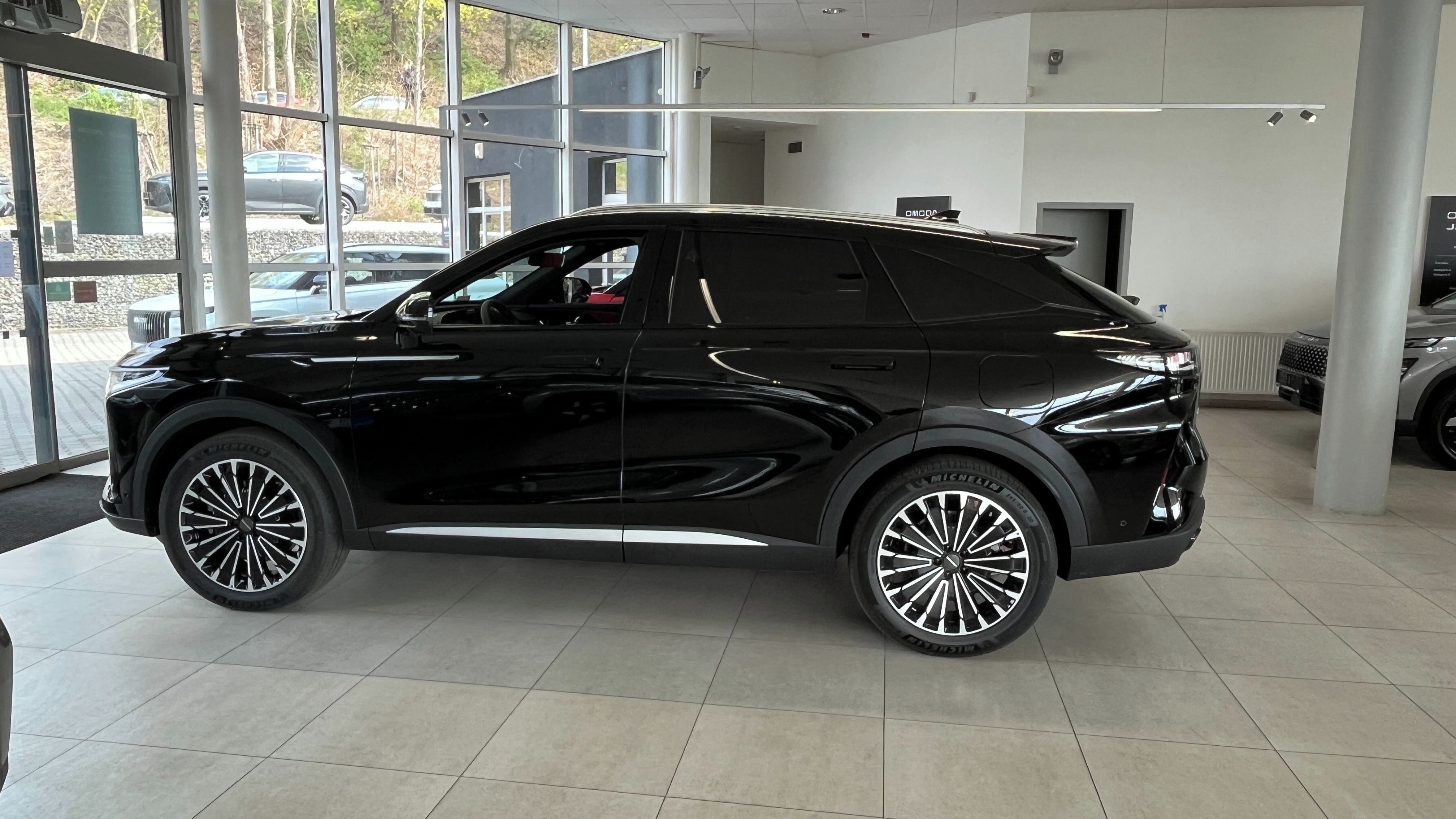 Omoda 9, Premium PHEV - fotka 4