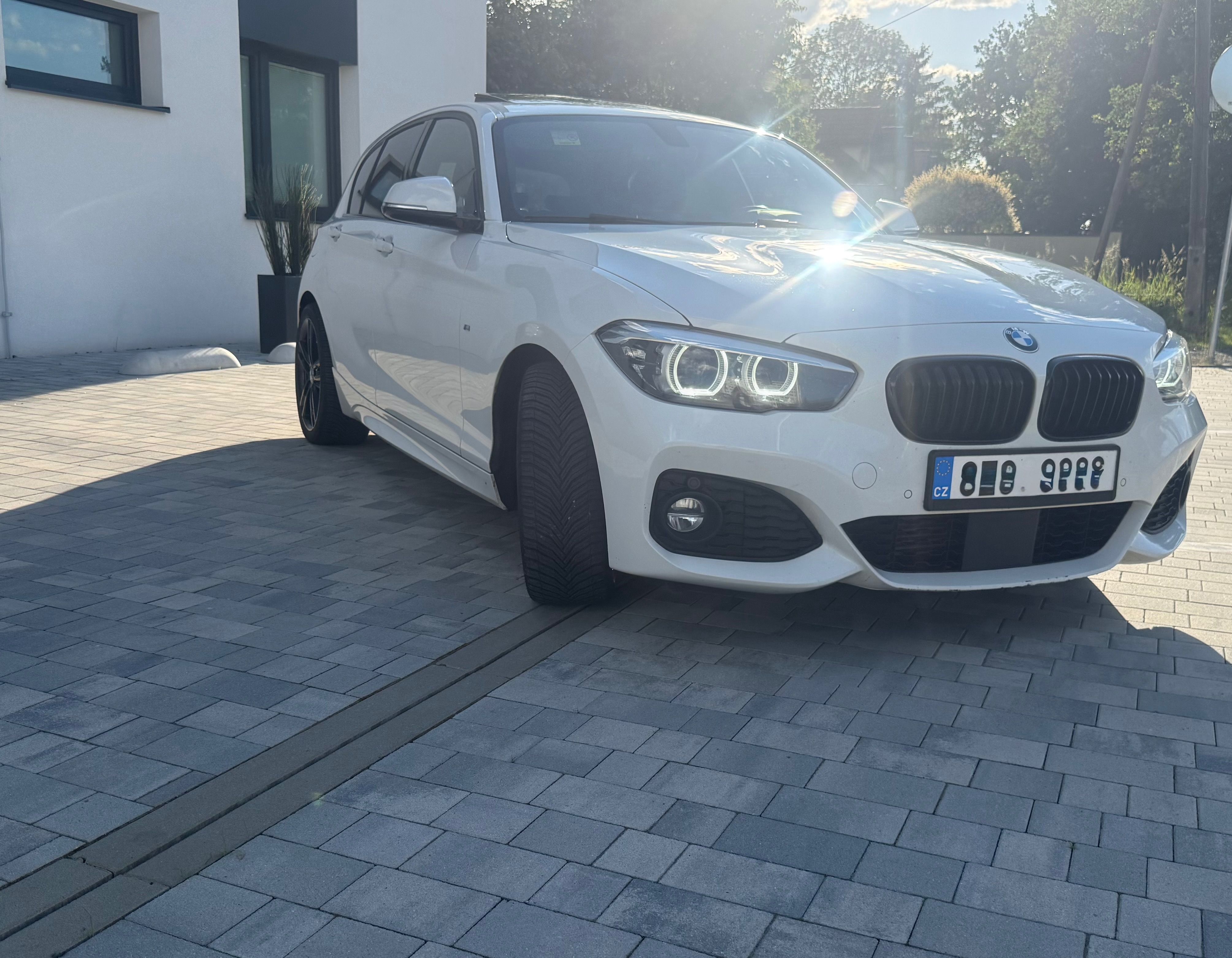 BMW Řada 1, BMW 120D 140kw - fotka 3