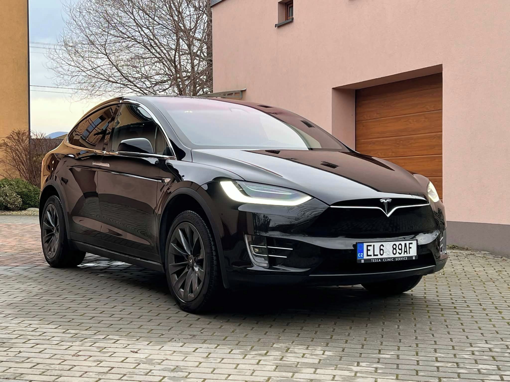 Tesla Model X, 100D 6 míst vzduch taž. DPH