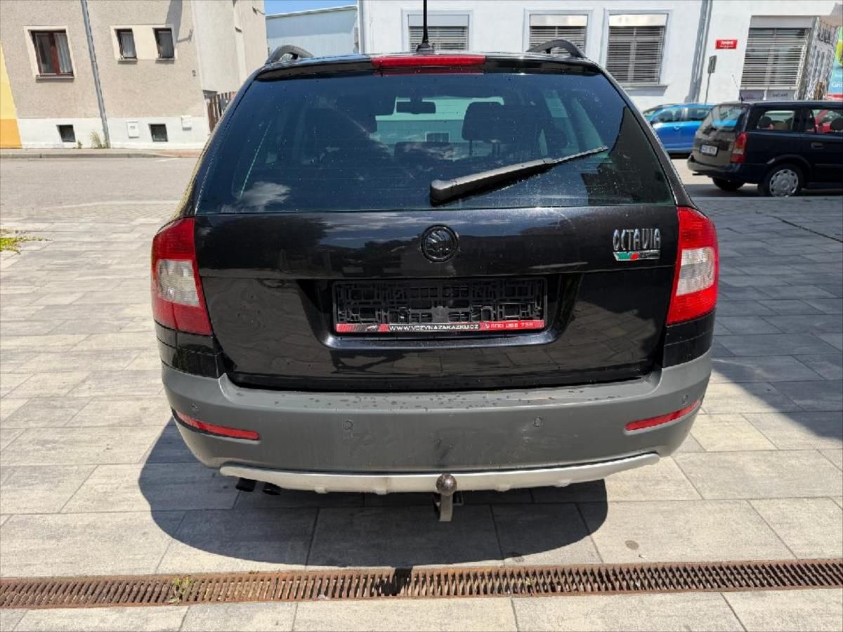 Škoda Octavia, 2,0 TDI  103 kw  Scout 4x4 - fotka 5