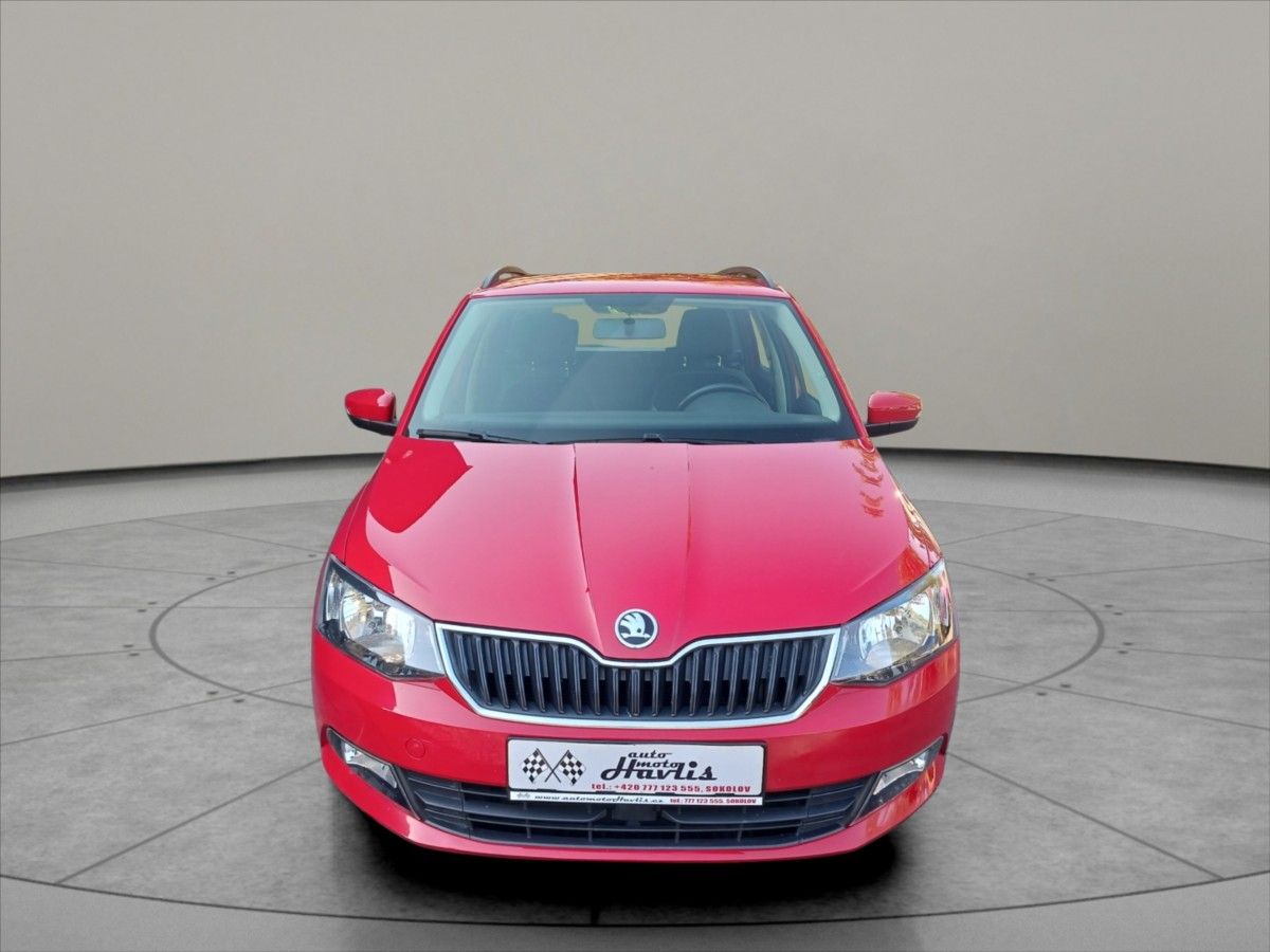 Škoda Fabia, 1,2 TSI 66KW KOMBI - fotka 2