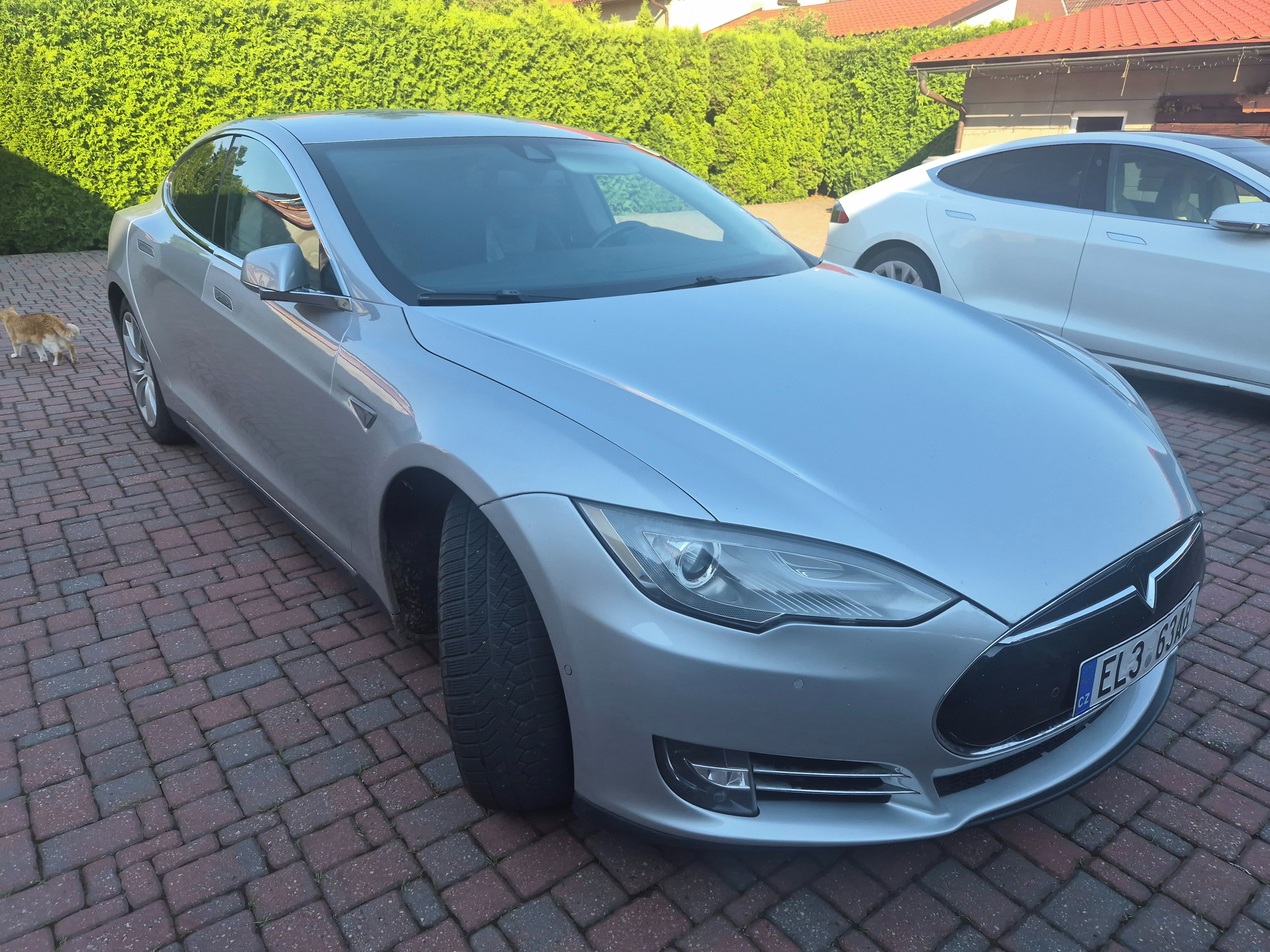 Tesla Model S, Tesla S 85D autopilot - fotka 2