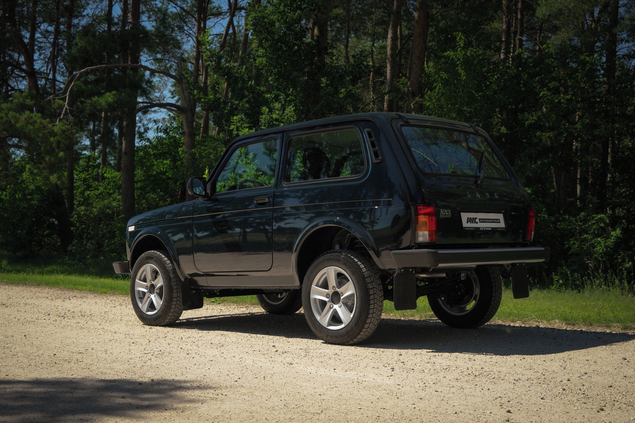 Lada Niva, Legend 4x4 - LUX, plná záruka - fotka 3