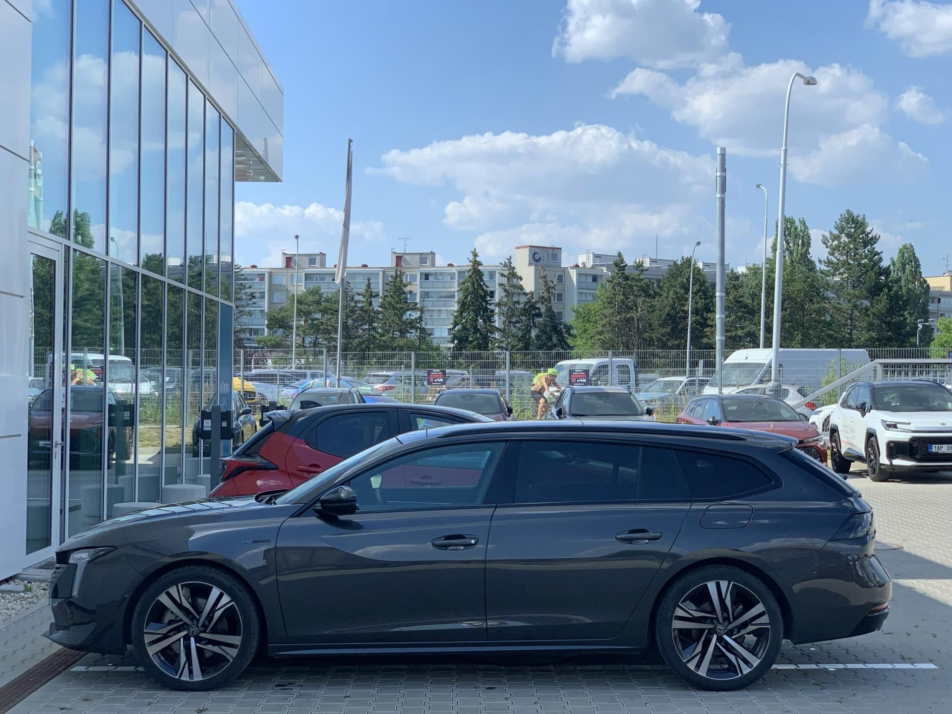 Peugeot 508, SW  GT 1.6 PHEV165kW e-EAT8 - fotka 4