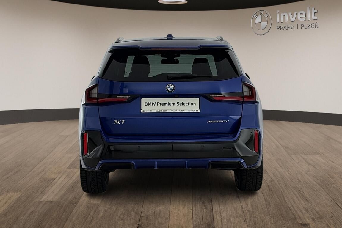 BMW X1, xDrive20d - fotka 4