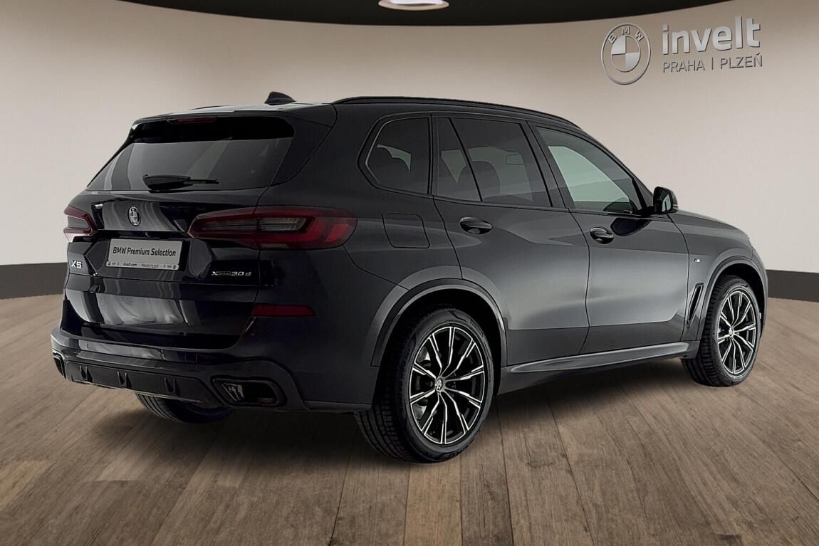 BMW X5, xDrive30d - fotka 3