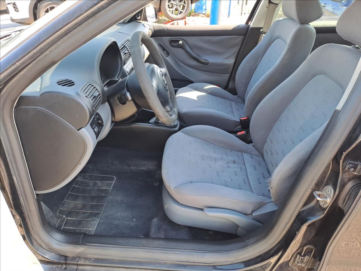 Seat Leon, 1,4 i - fotka 5