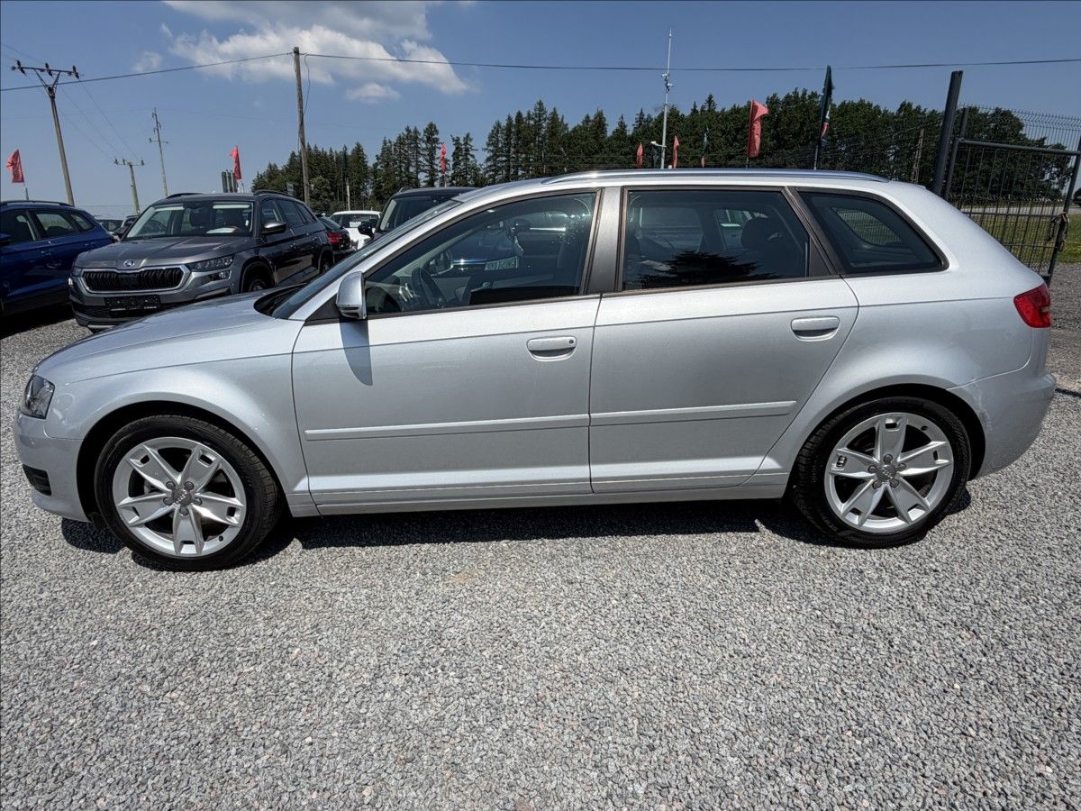Audi A3, 1,4   TFSi 92 kw Sportback - fotka 4