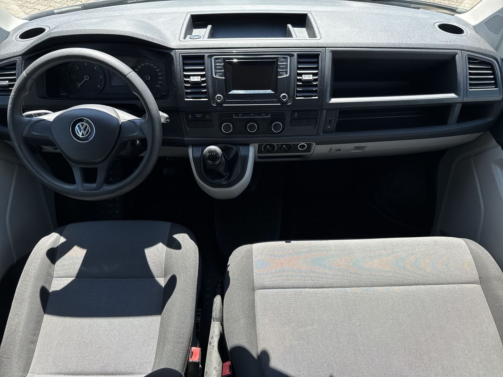 Volkswagen Transporter, 2.0 TDI T6 Long 4x4 - fotka 5