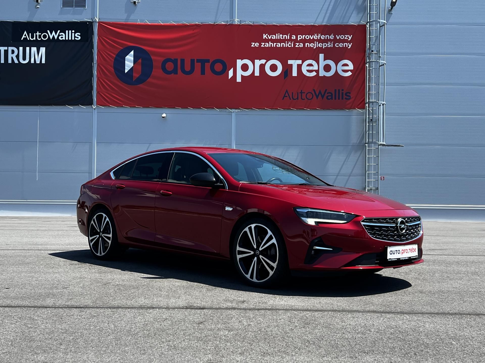 Opel Insignia, 2.0T 147kW Aut.ULTIMATE DPH TZ - fotka 2