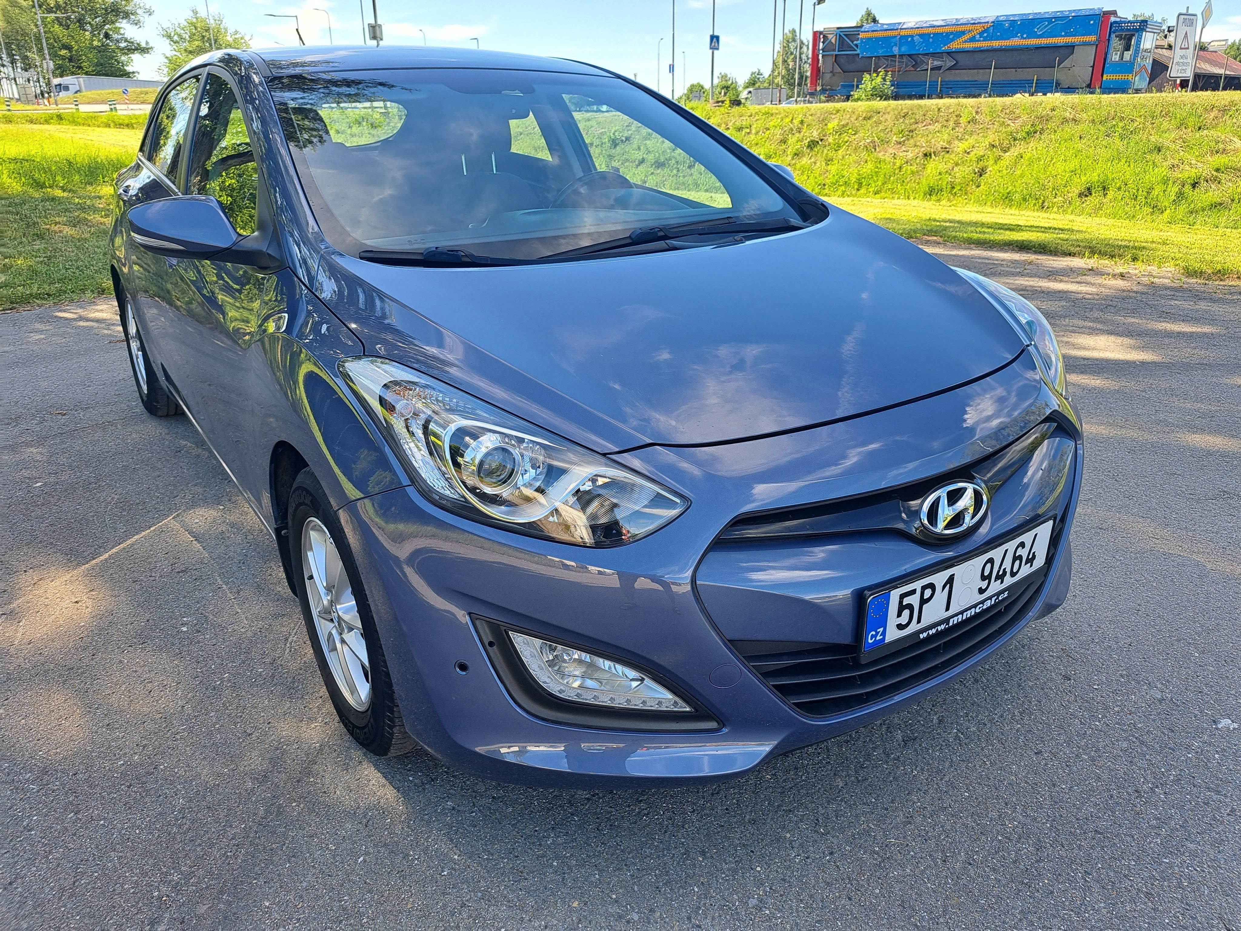 Hyundai i30, Hyundai i30 1,6 benzin